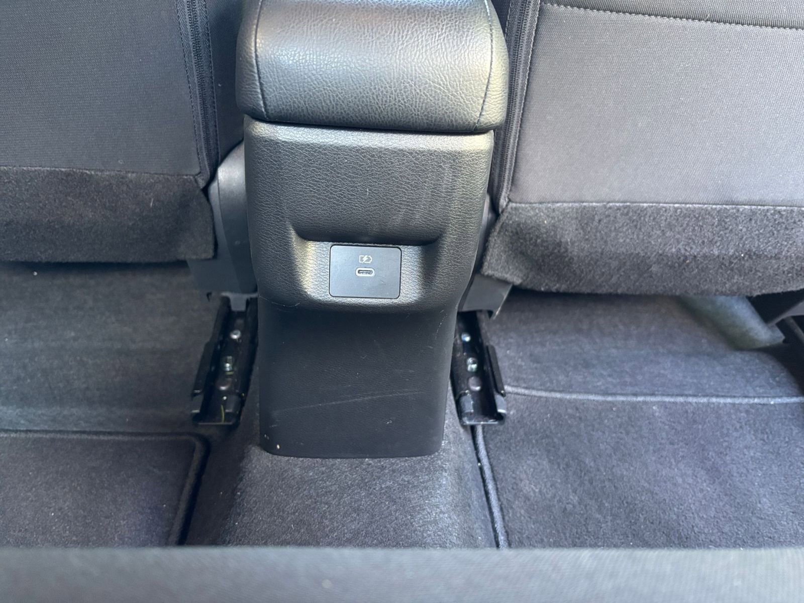 2023 Nissan Versa 1.6 SV 25