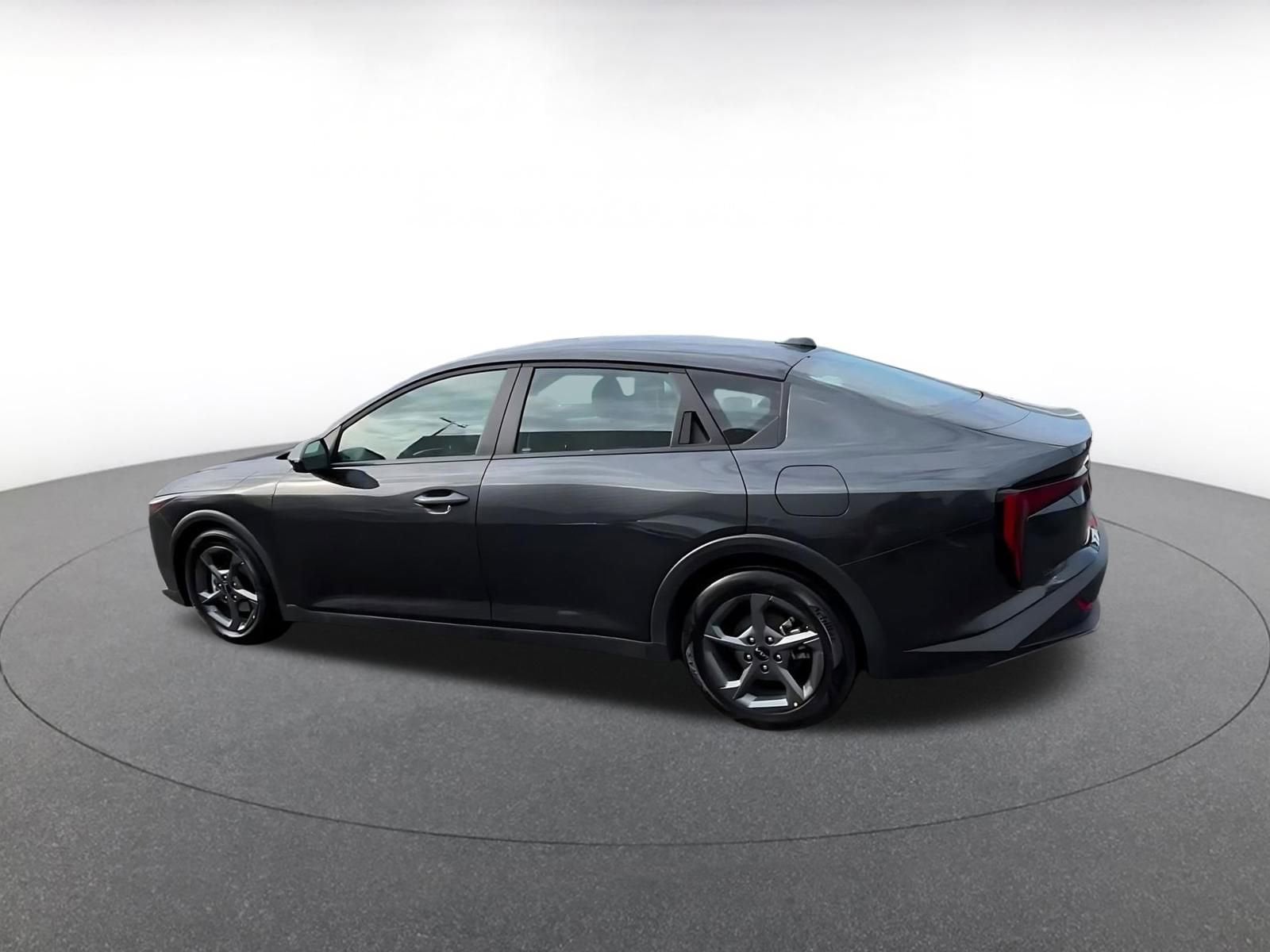 Thumbnail: 2025 Kia K4 - 10