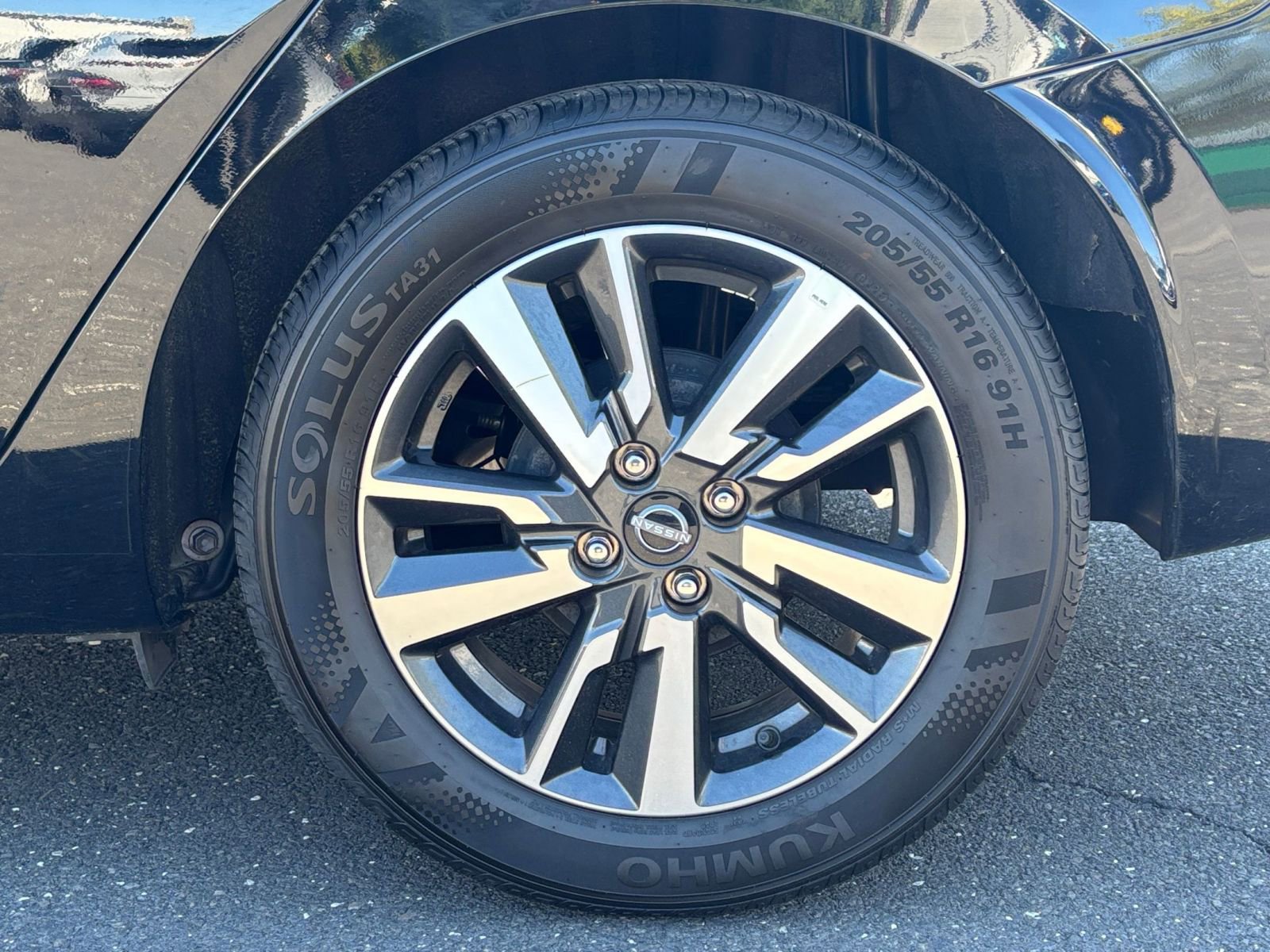 Thumbnail: 2025 Nissan Versa - 30