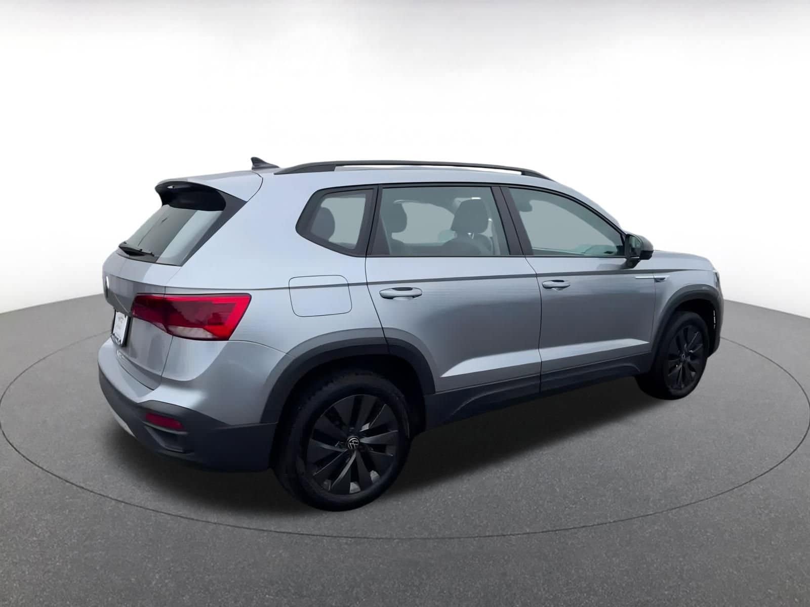 Thumbnail: 2024 Volkswagen Taos - 14