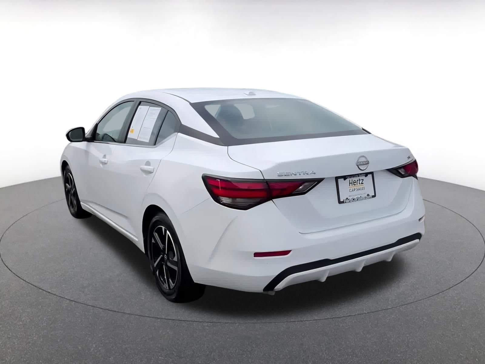 Thumbnail: 2024 Nissan Sentra - 11
