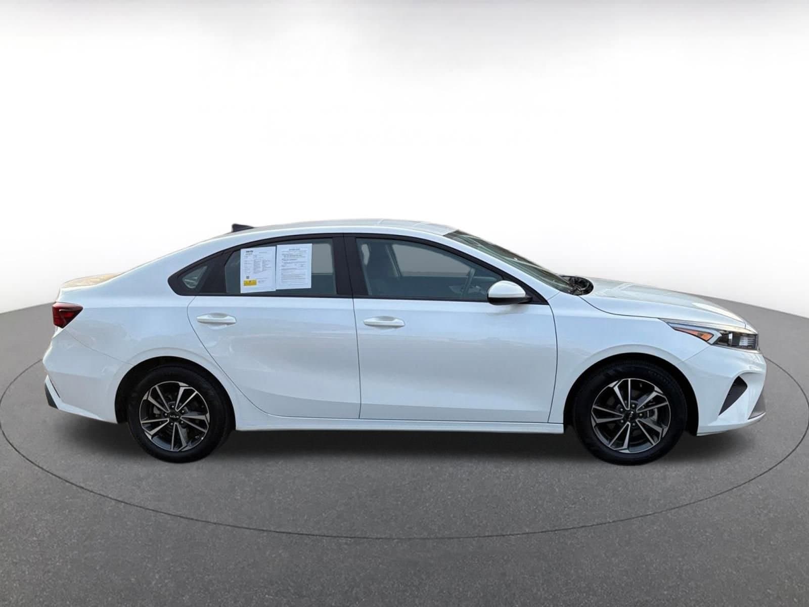 2024 Kia Forte LXS 15