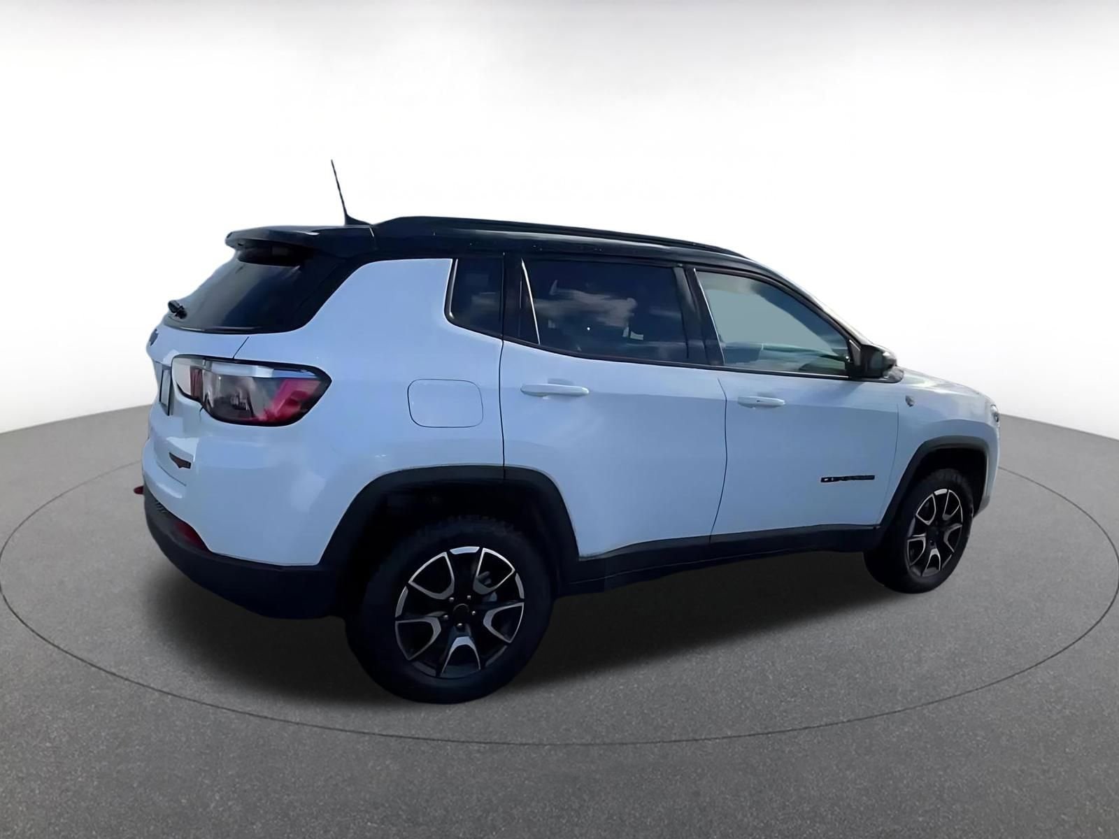 Thumbnail: 2025 Jeep Compass - 15