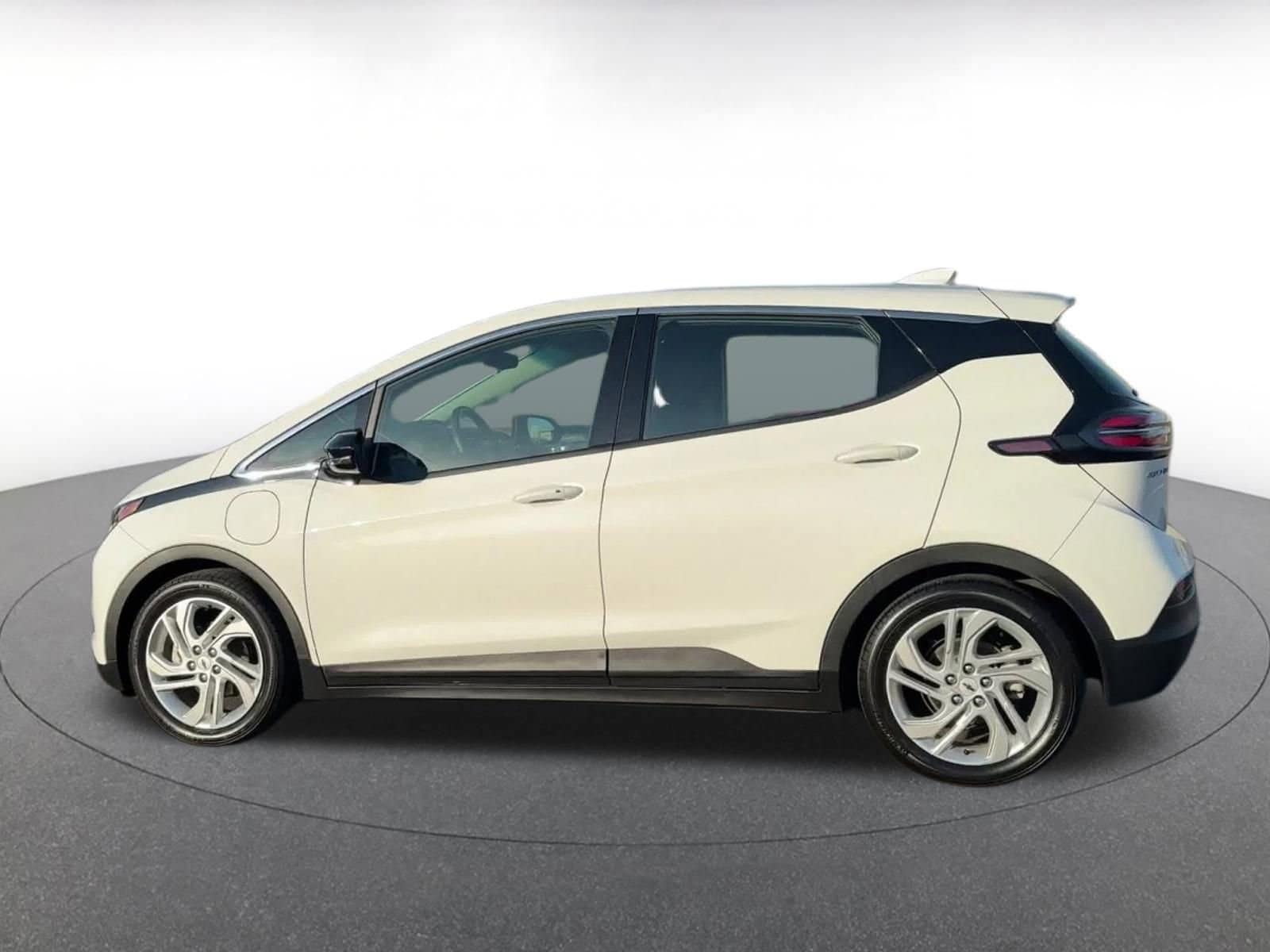 2023 Chevrolet Bolt EV 1LT 8
