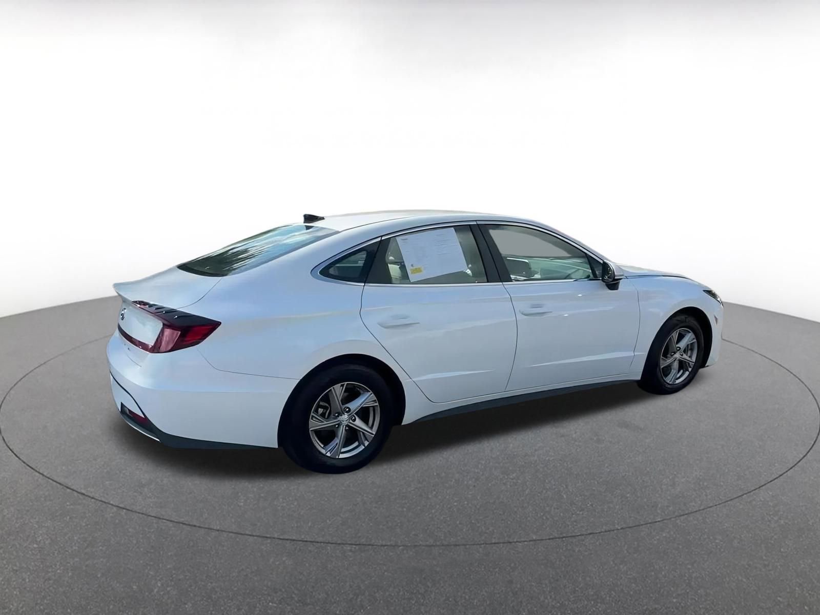 2023 Hyundai Sonata SE 15