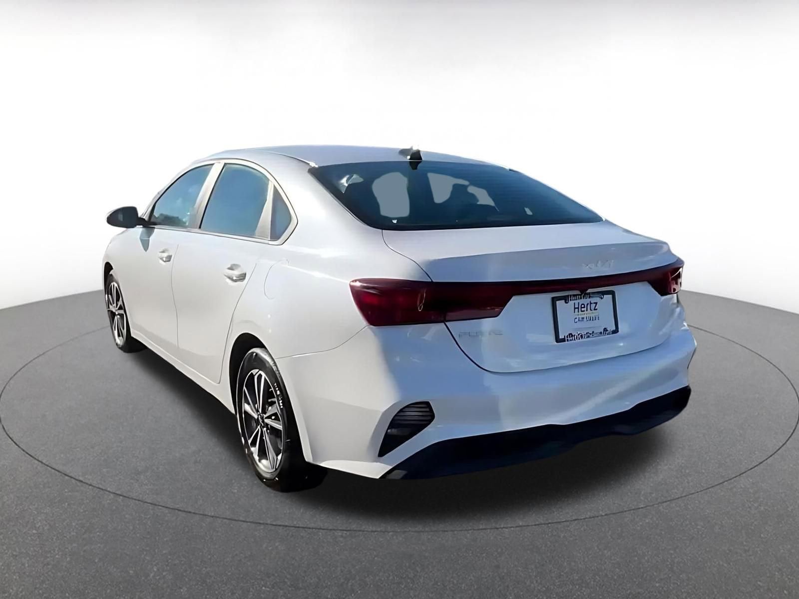 Thumbnail: 2024 Kia Forte - 11