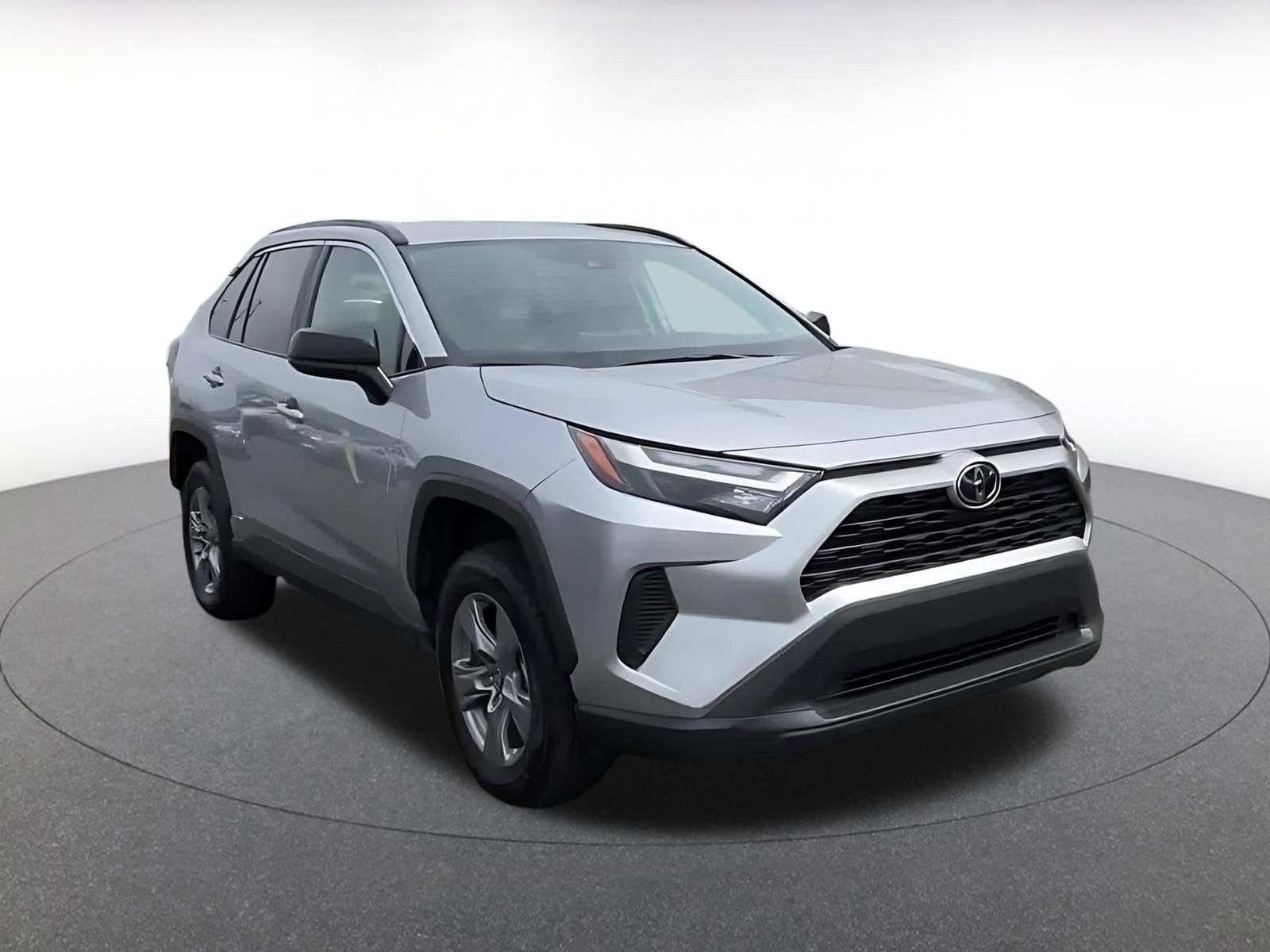 Thumbnail: 2025 Toyota RAV4 - 3