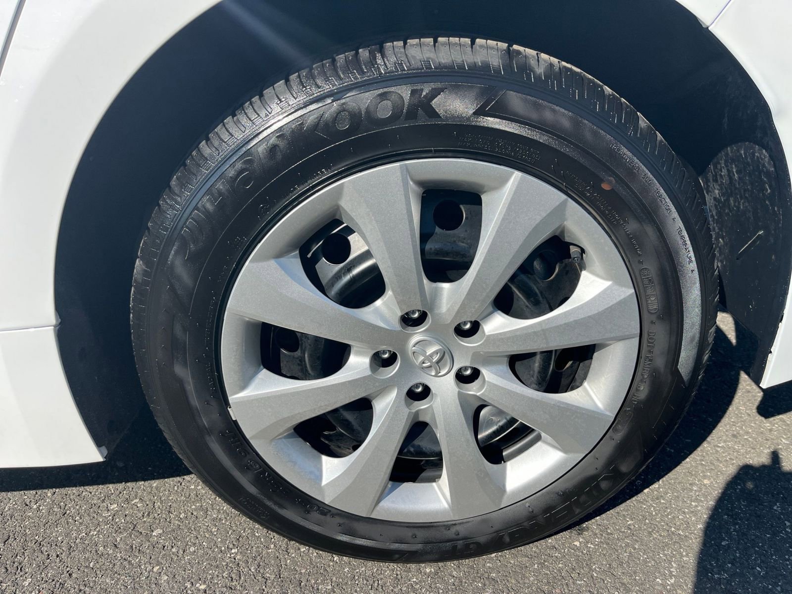 Thumbnail: 2025 Toyota Corolla - 30