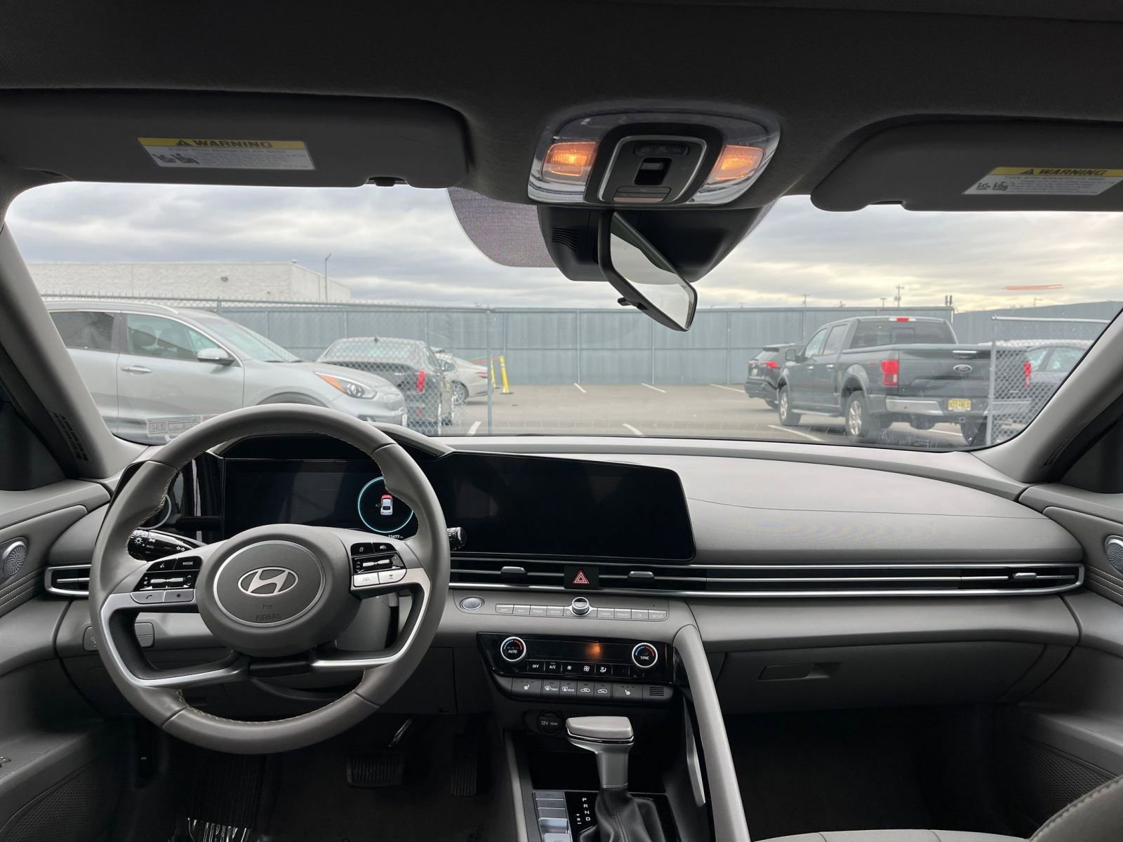 Thumbnail: 2025 Hyundai Elantra - 32