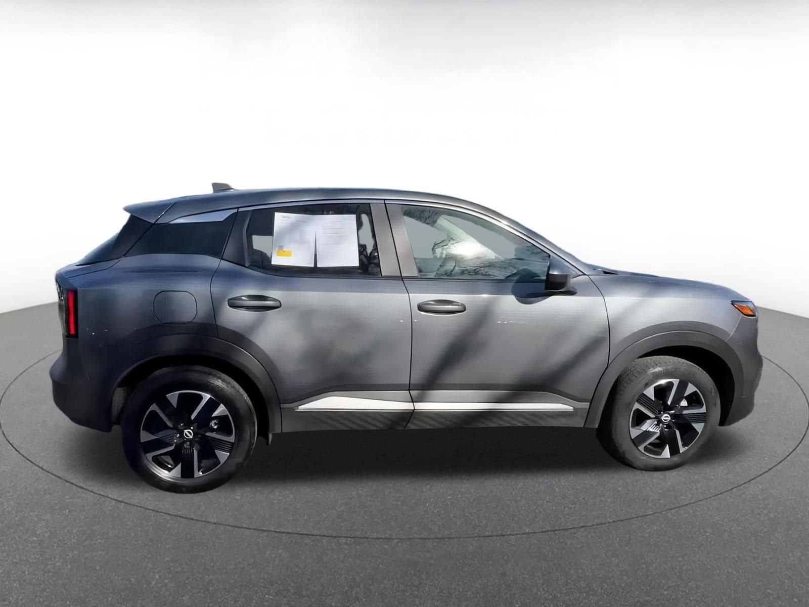 Thumbnail: 2025 Nissan Kicks - 9