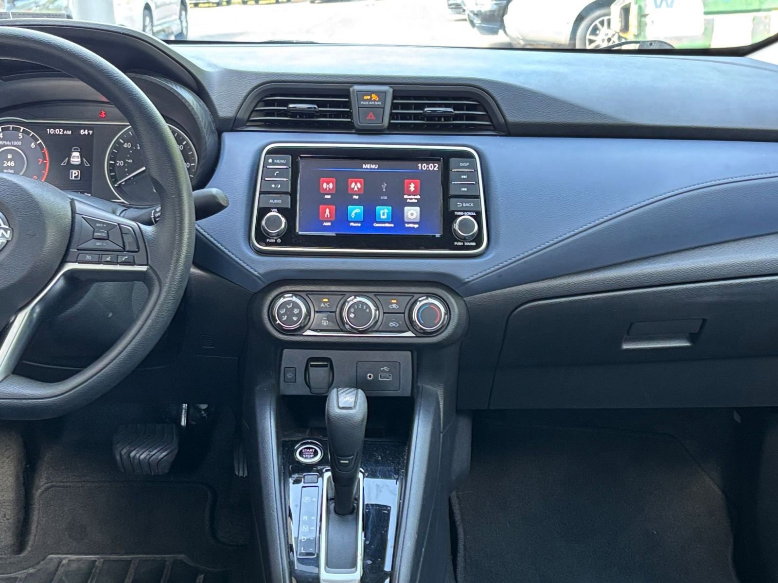 2023 Nissan Versa 1.6 SV 18