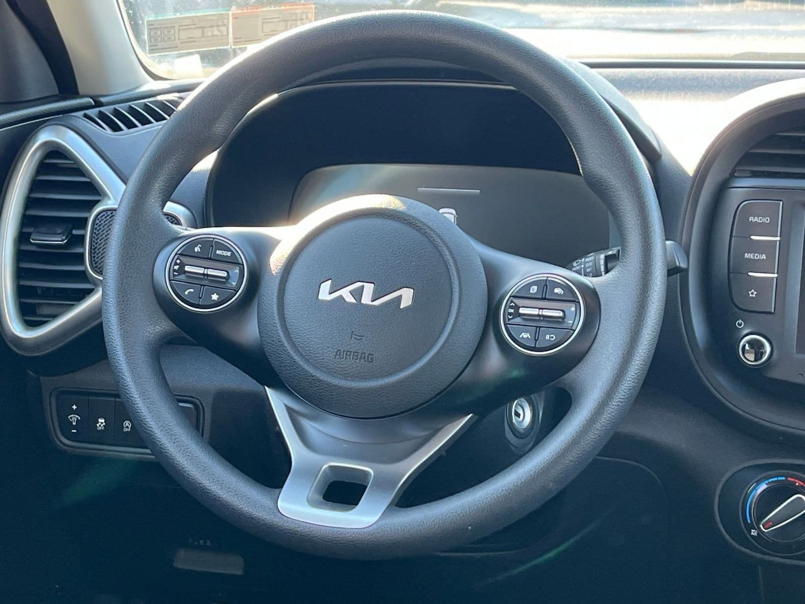 Thumbnail: 2025 Kia Soul - 28