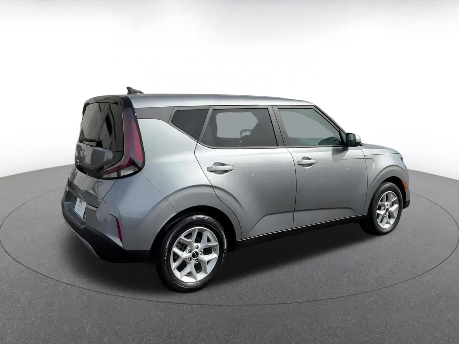 2024 Kia Soul LX 15