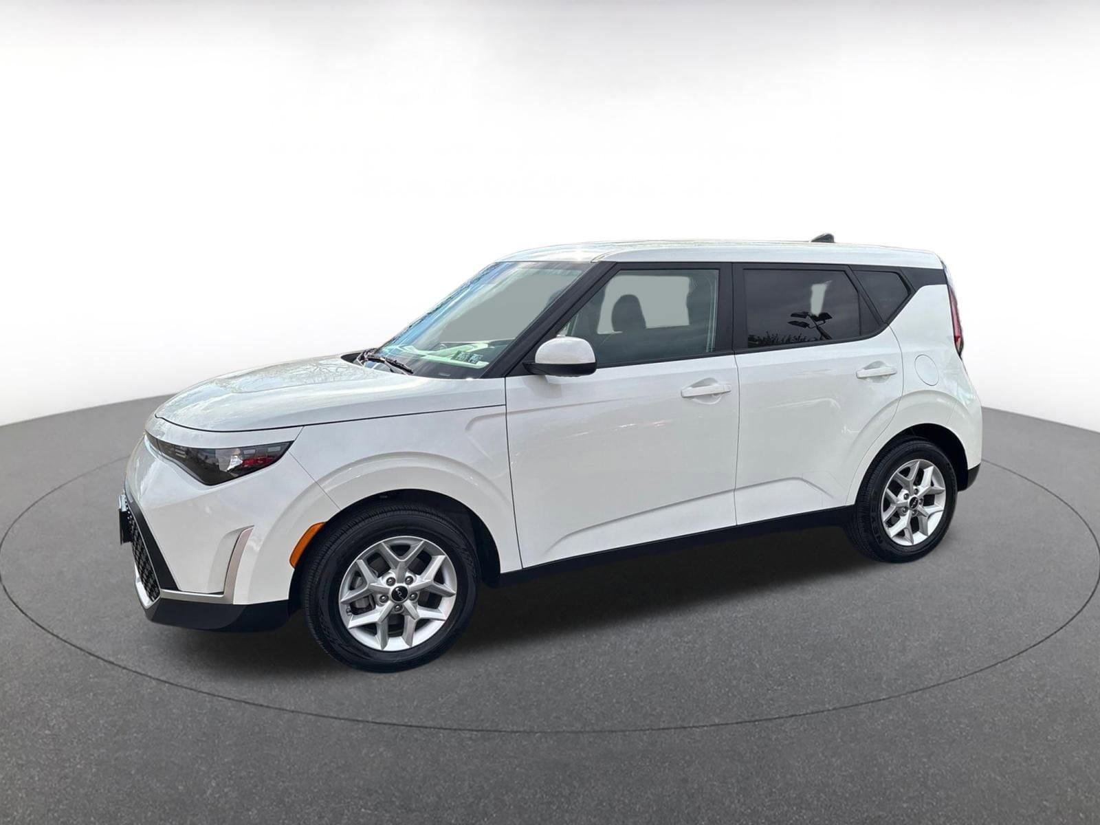 2024 Kia Soul LX 10