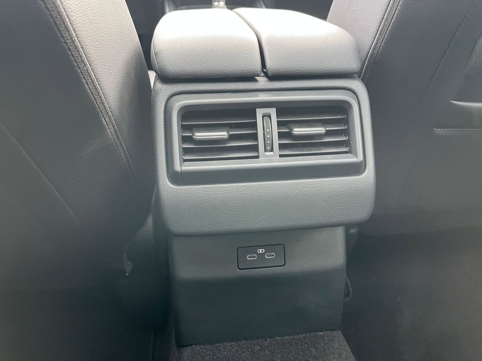 Thumbnail: 2025 Mazda CX-50 - 24