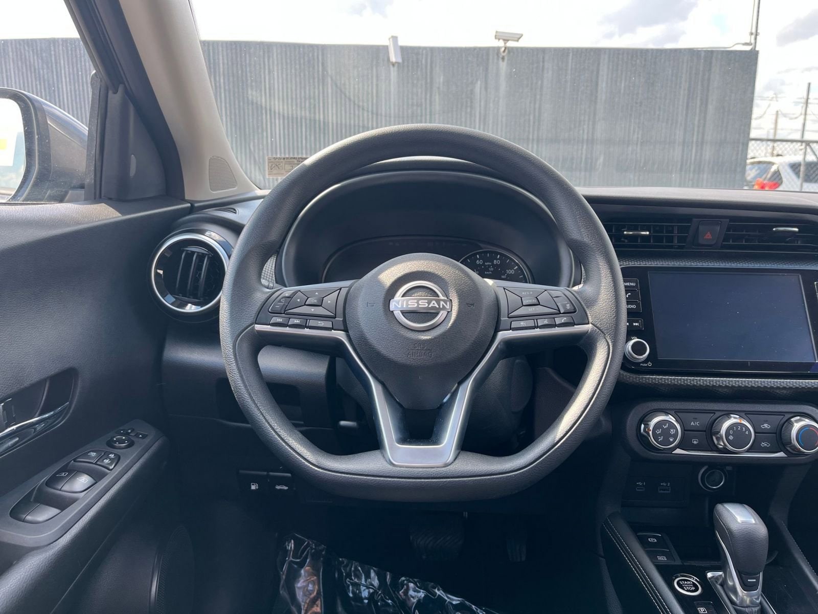 Thumbnail: 2024 Nissan Kicks - 27