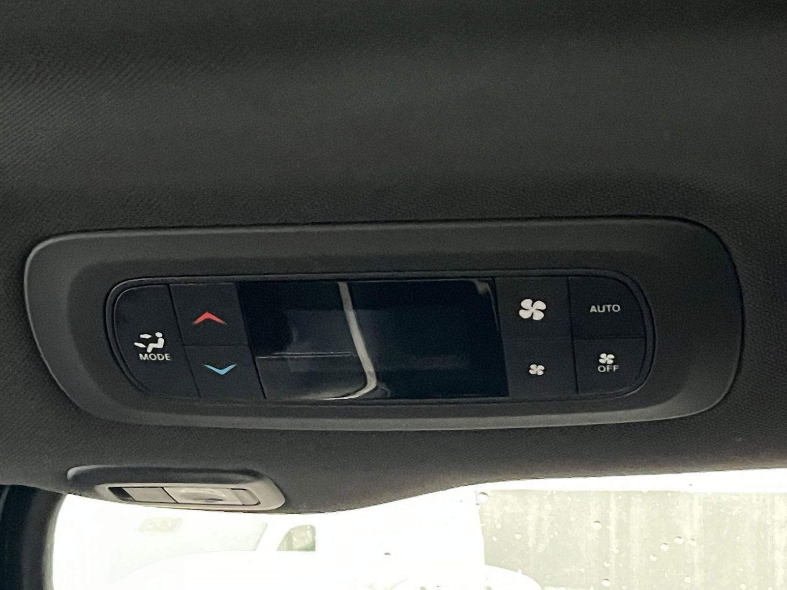 Thumbnail: 2025 Chrysler Pacifica - 24