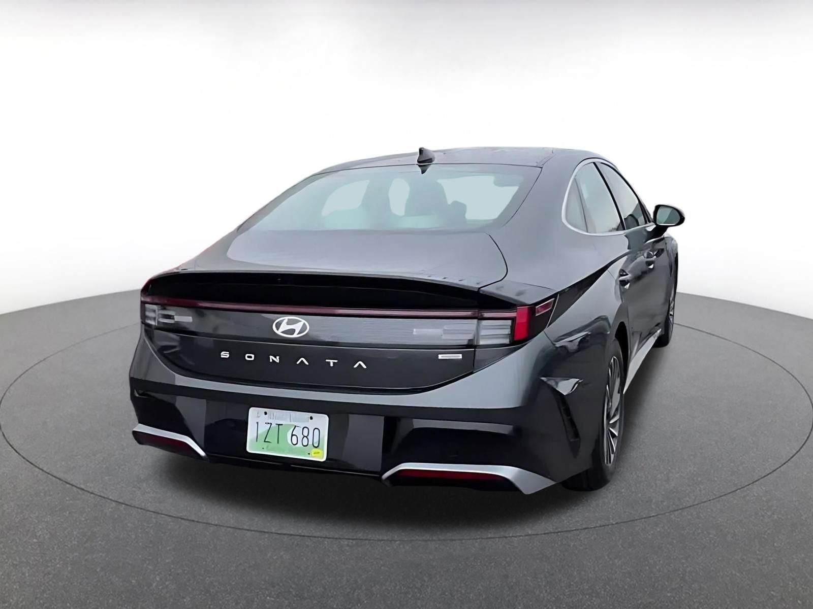 Thumbnail: 2025 Hyundai Sonata - 14