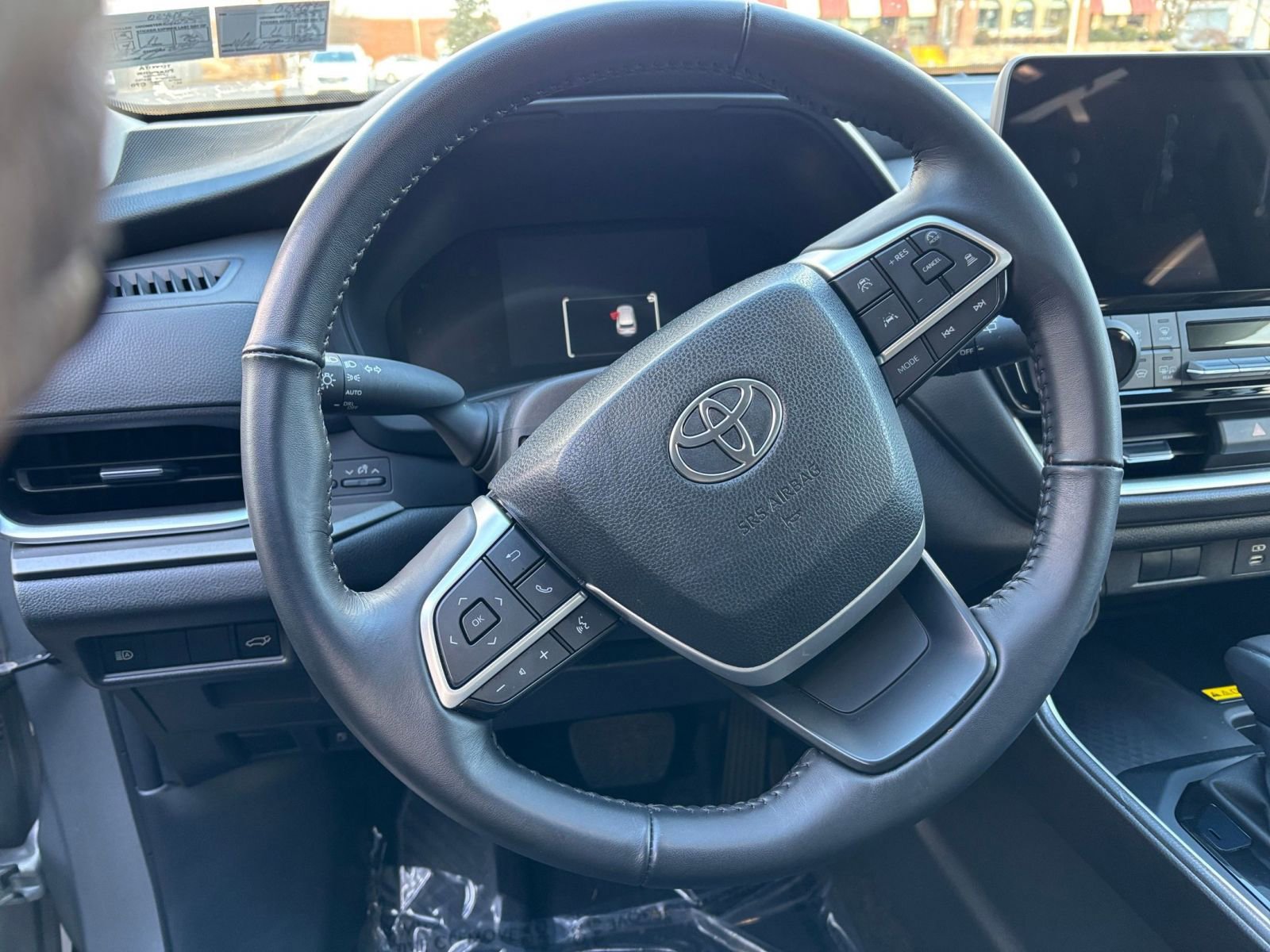 Thumbnail: 2025 Toyota Grand Highlander - 28