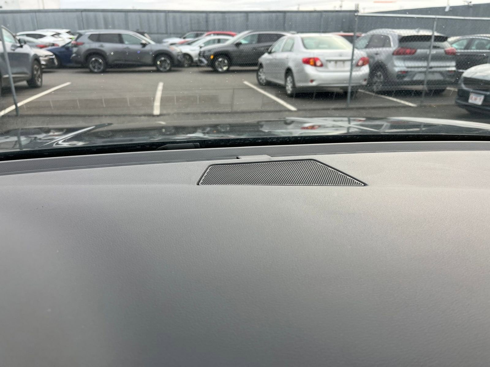 Thumbnail: 2025 Volkswagen Taos - 18