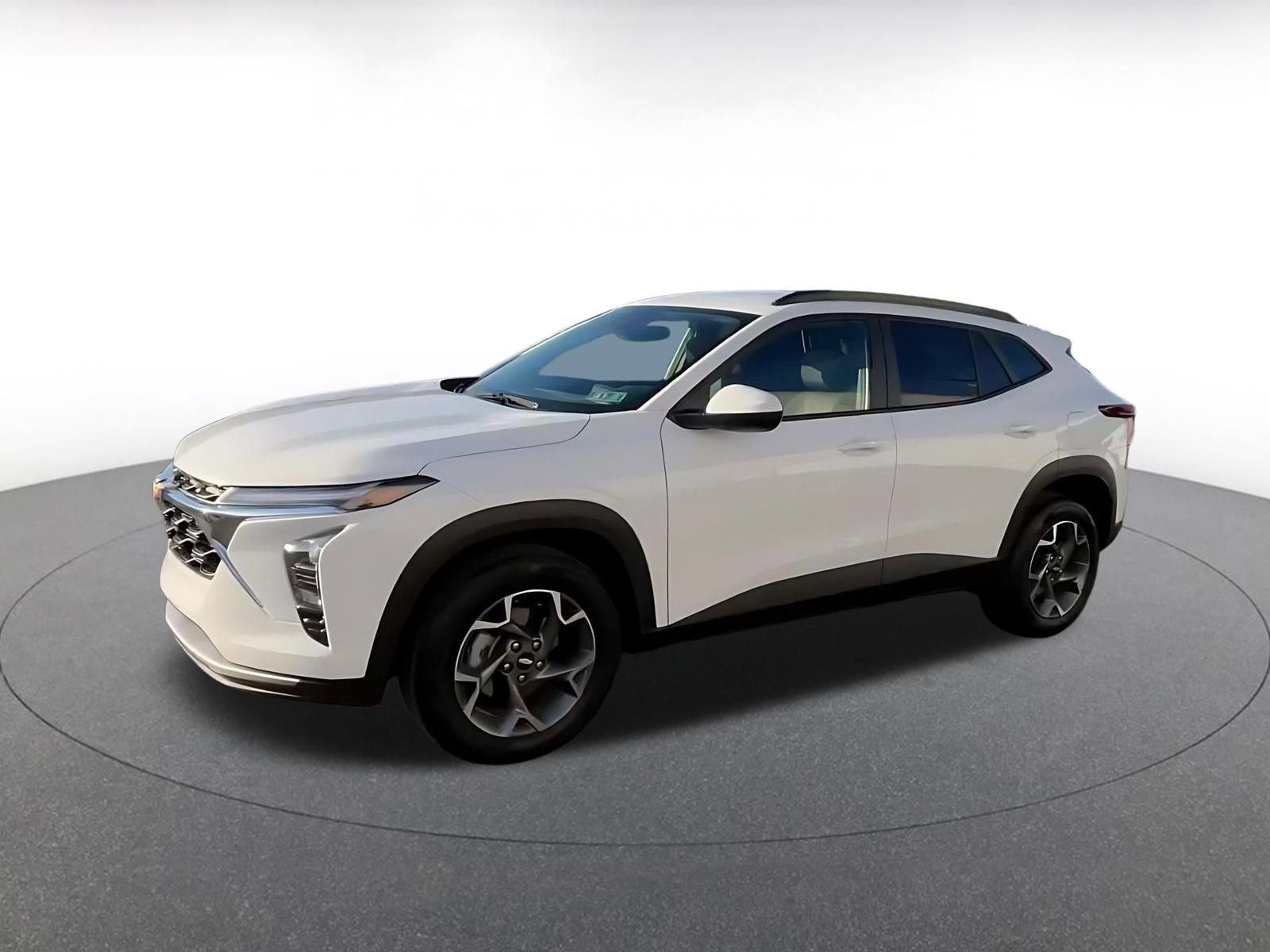 Thumbnail: 2025 Chevrolet Trax - 8