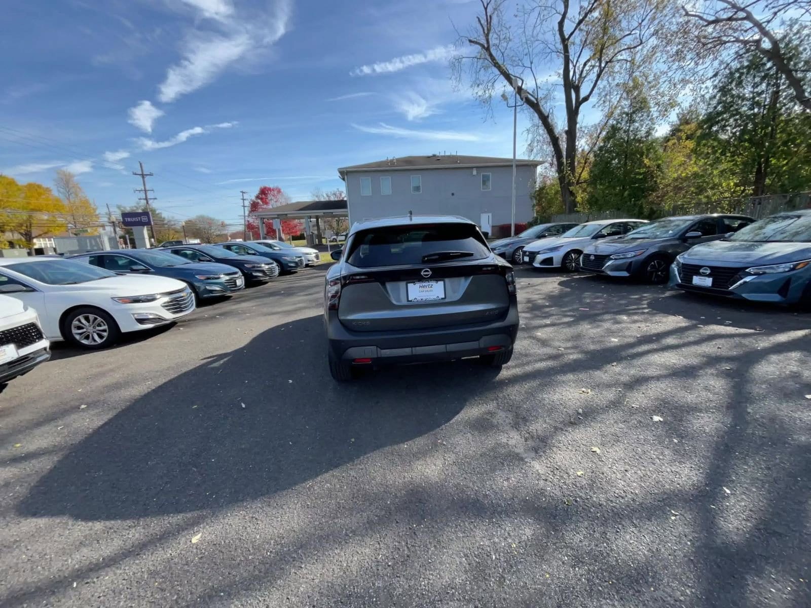 Thumbnail: 2025 Nissan Kicks - 16