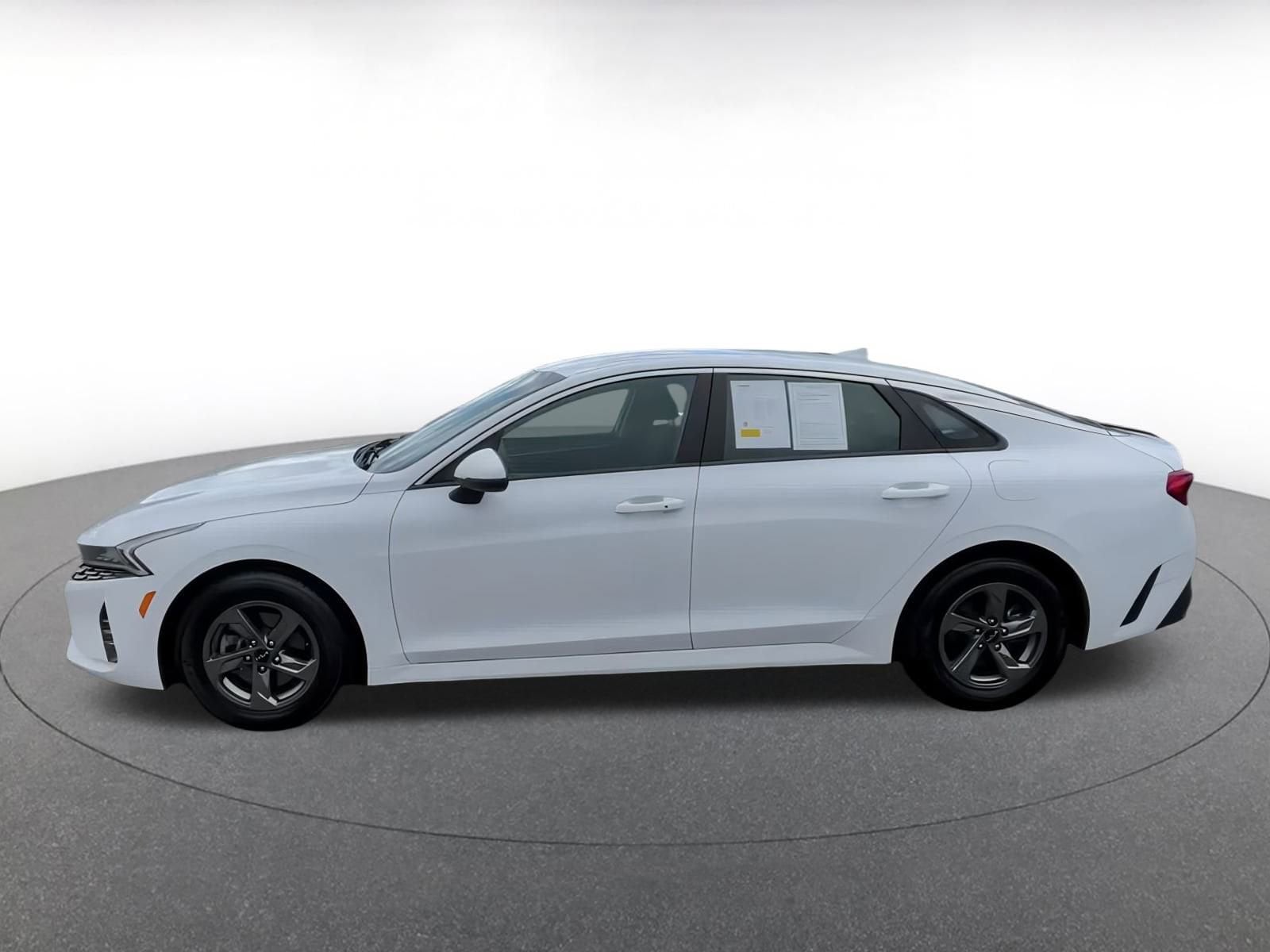 Thumbnail: 2023 Kia K5 - 8