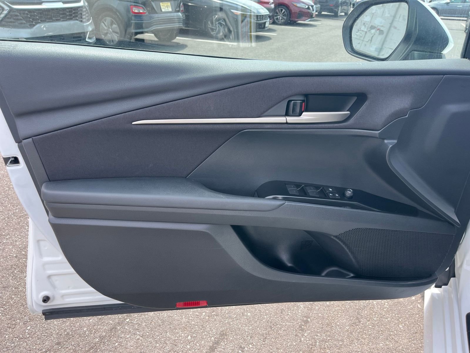 Thumbnail: 2025 Toyota Camry - 18