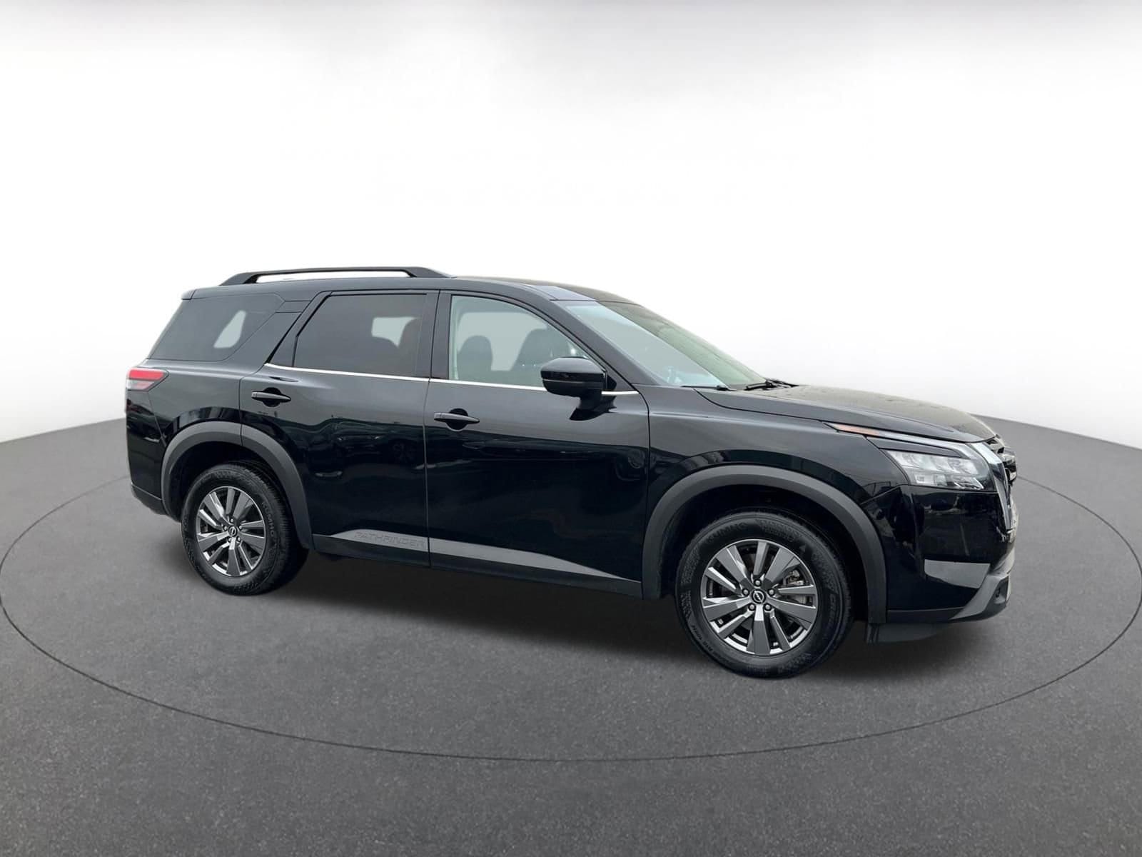 Thumbnail: 2025 Nissan Pathfinder - 1