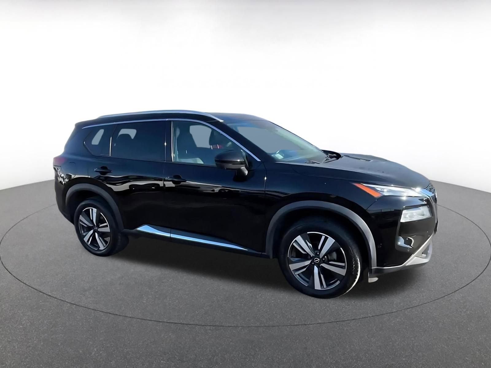 Thumbnail: 2023 Nissan Rogue - 2