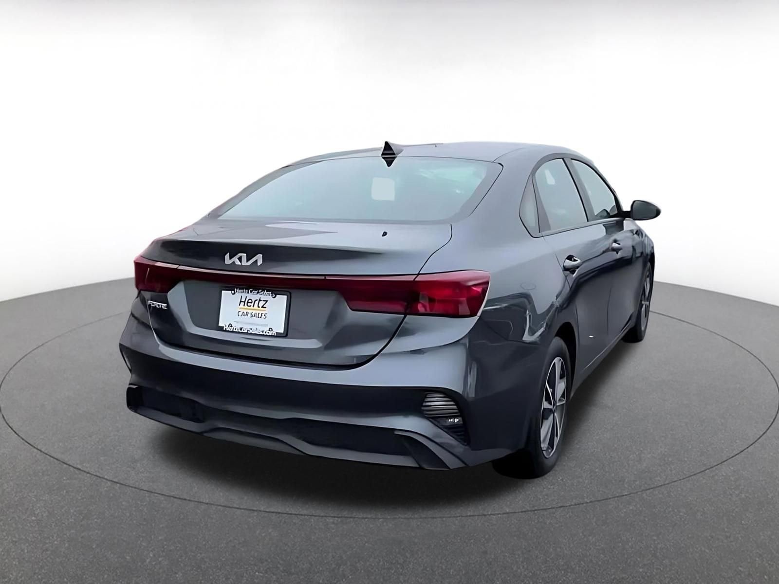 Thumbnail: 2024 Kia Forte - 15