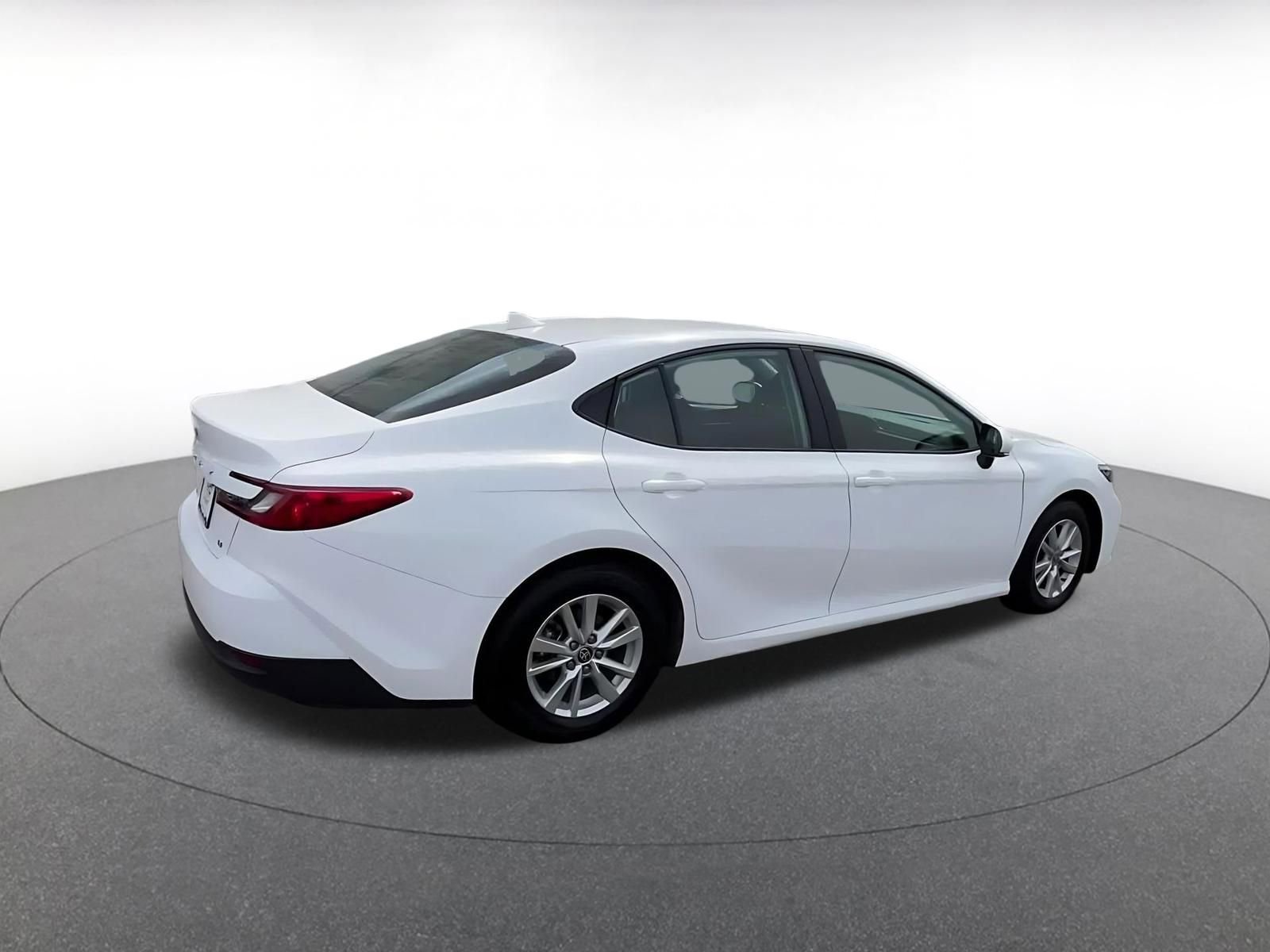 Thumbnail: 2025 Toyota Camry - 14