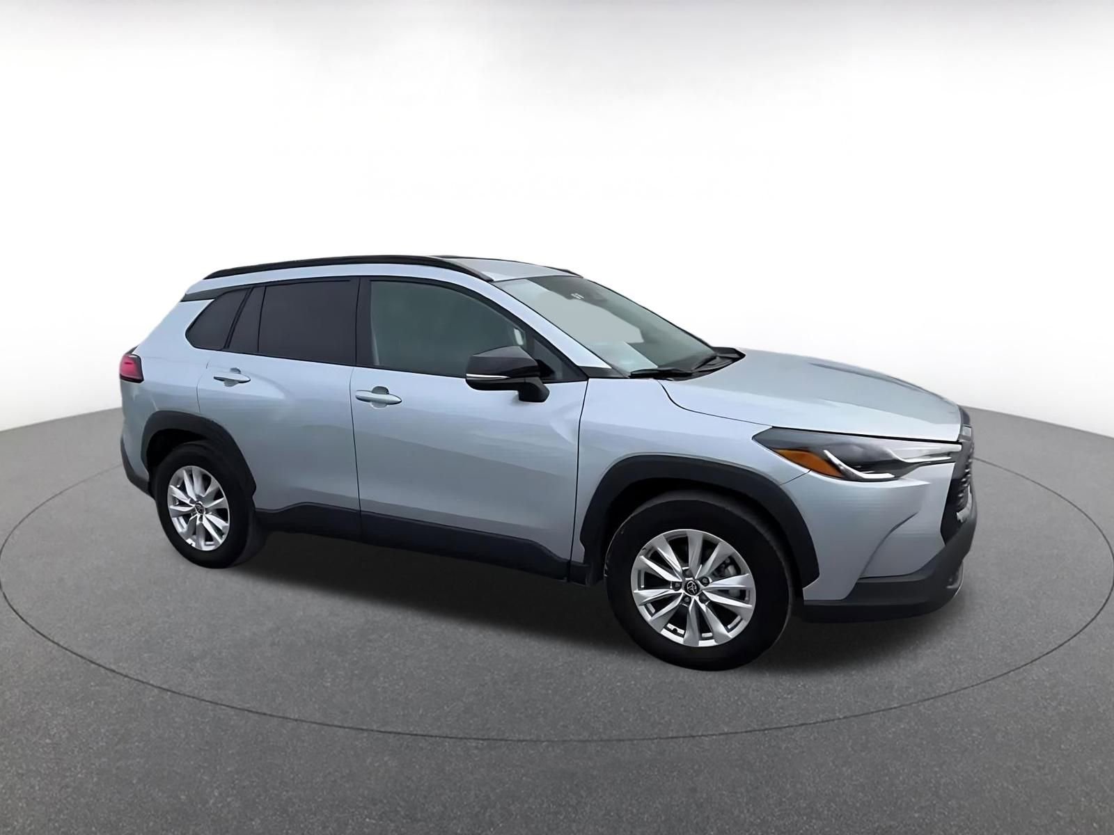 Thumbnail: 2025 Toyota Corolla Cross - 2