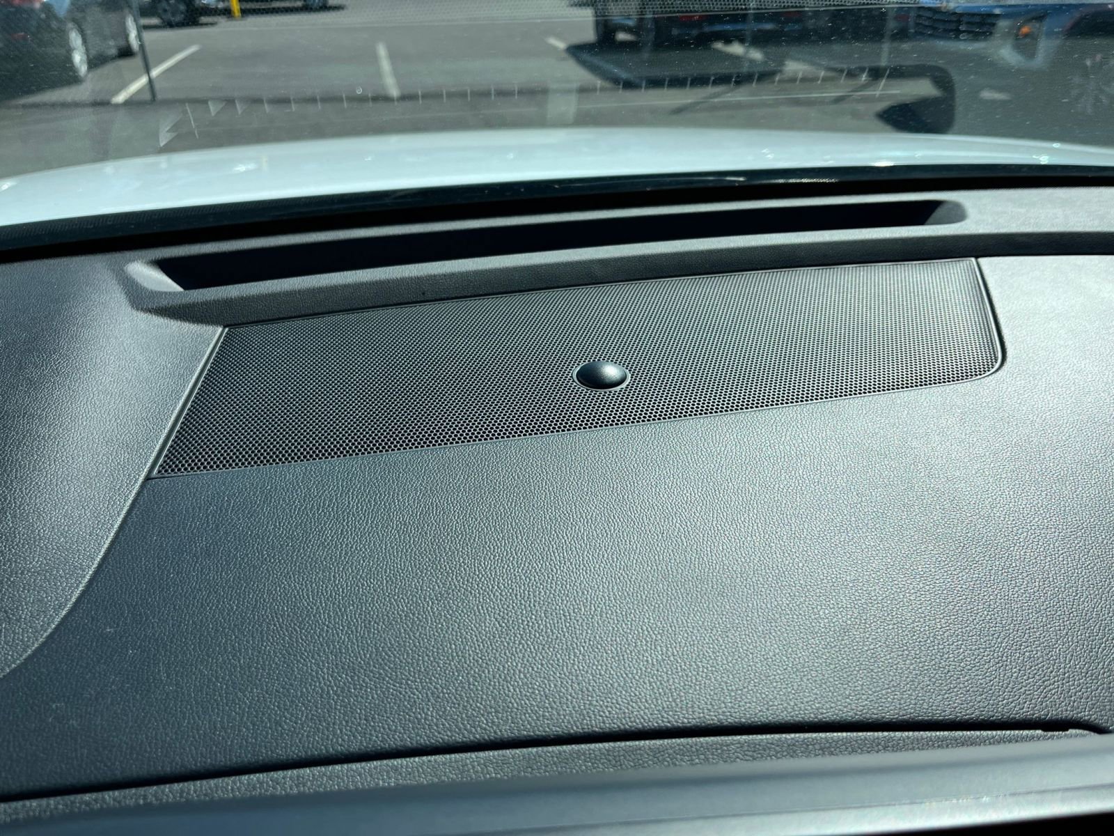 Thumbnail: 2024 Kia Sorento - 17