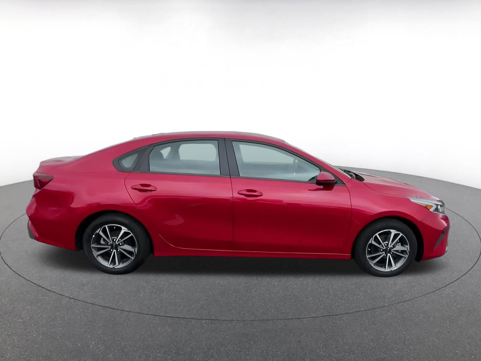 Thumbnail: 2023 Kia Forte - 16