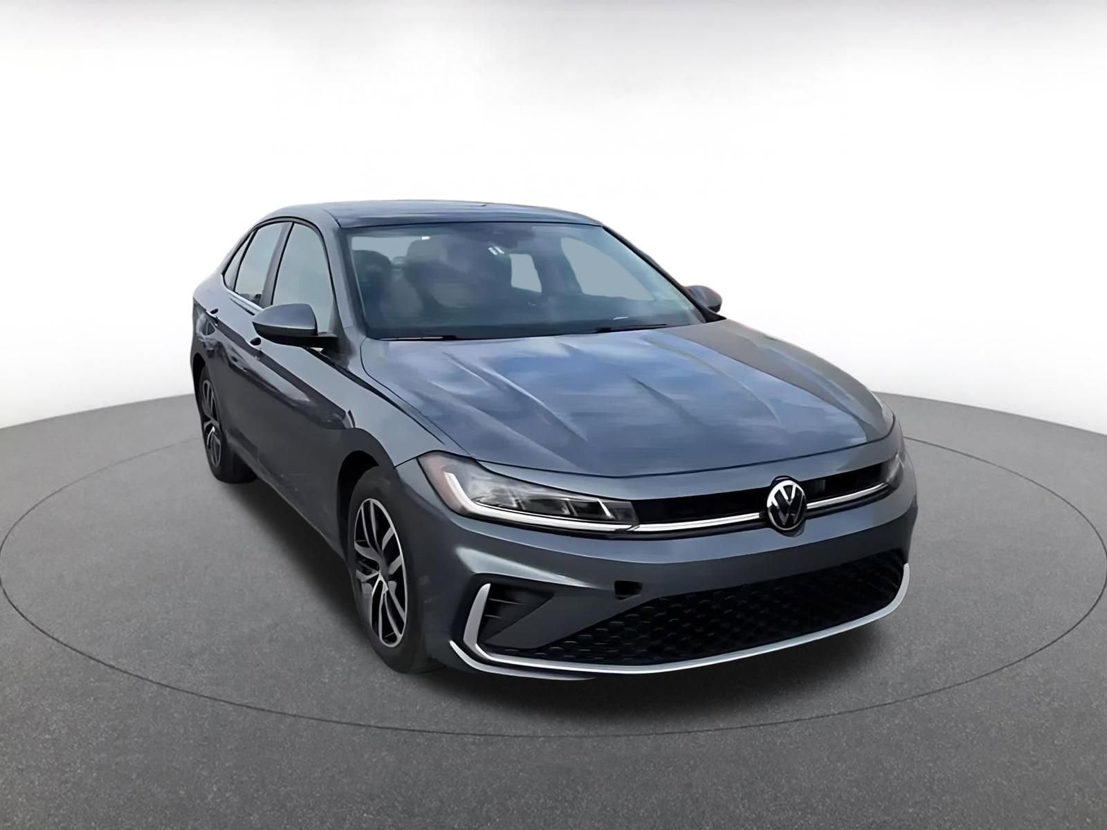 Thumbnail: 2025 Volkswagen Jetta - 3