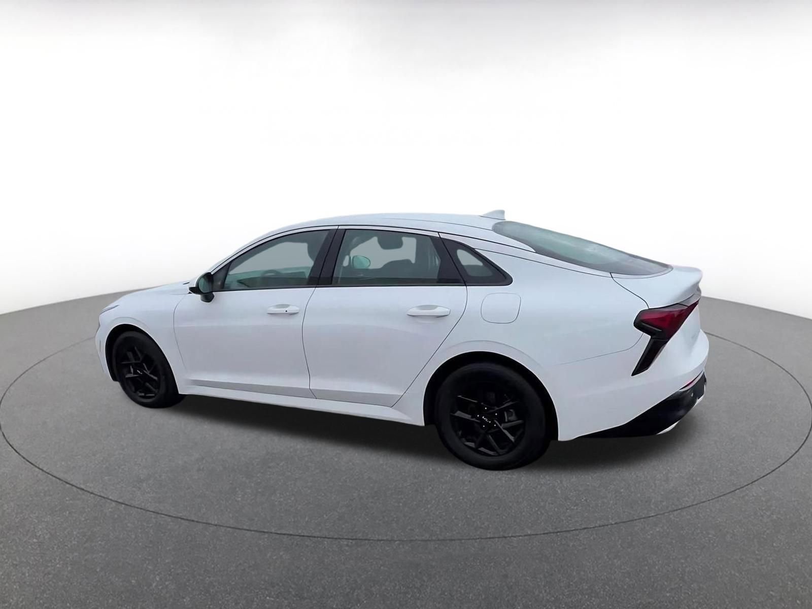 Thumbnail: 2025 Nissan Versa - 9