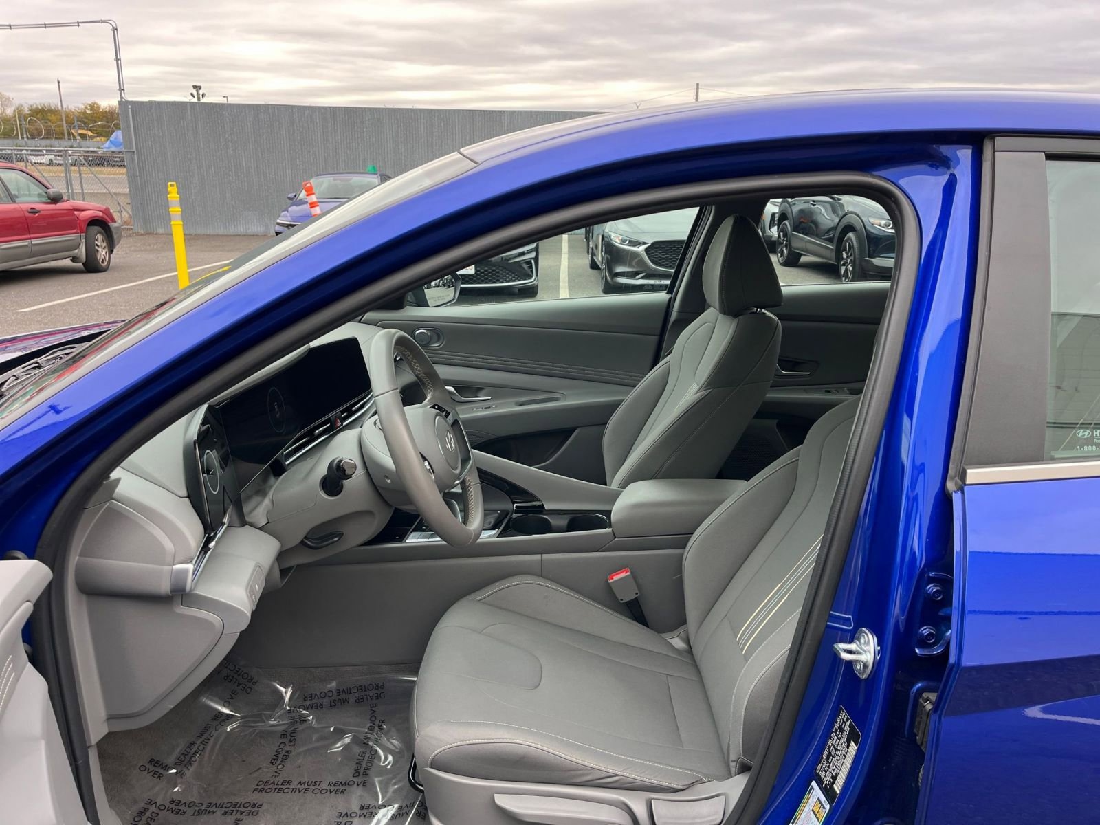 Thumbnail: 2025 Hyundai Elantra - 25