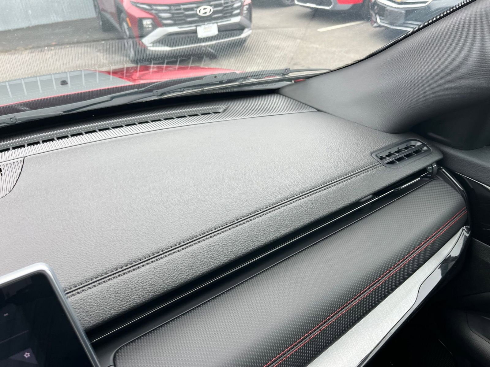 Thumbnail: 2025 Jeep Compass - 34