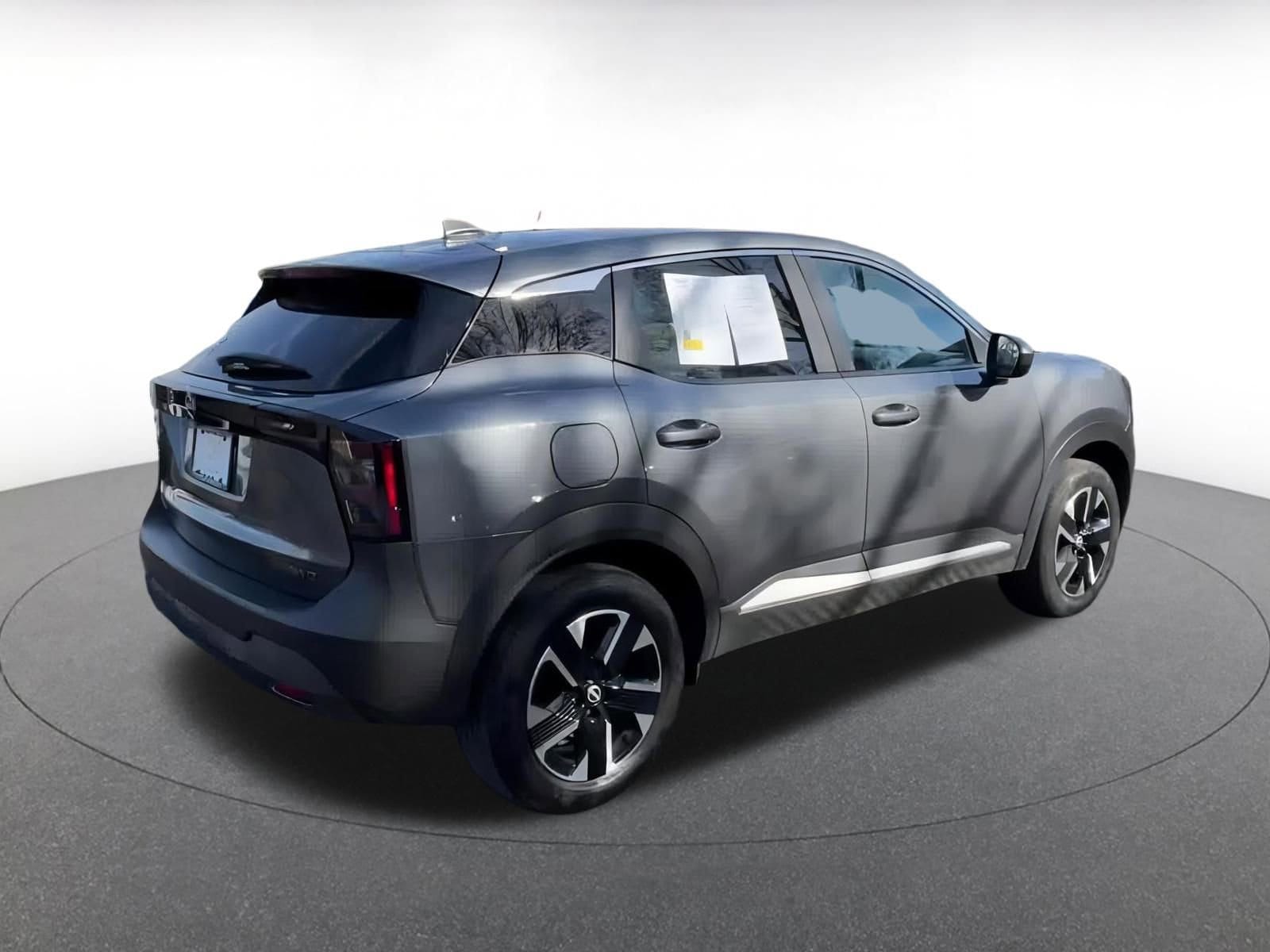 Thumbnail: 2025 Nissan Kicks - 14