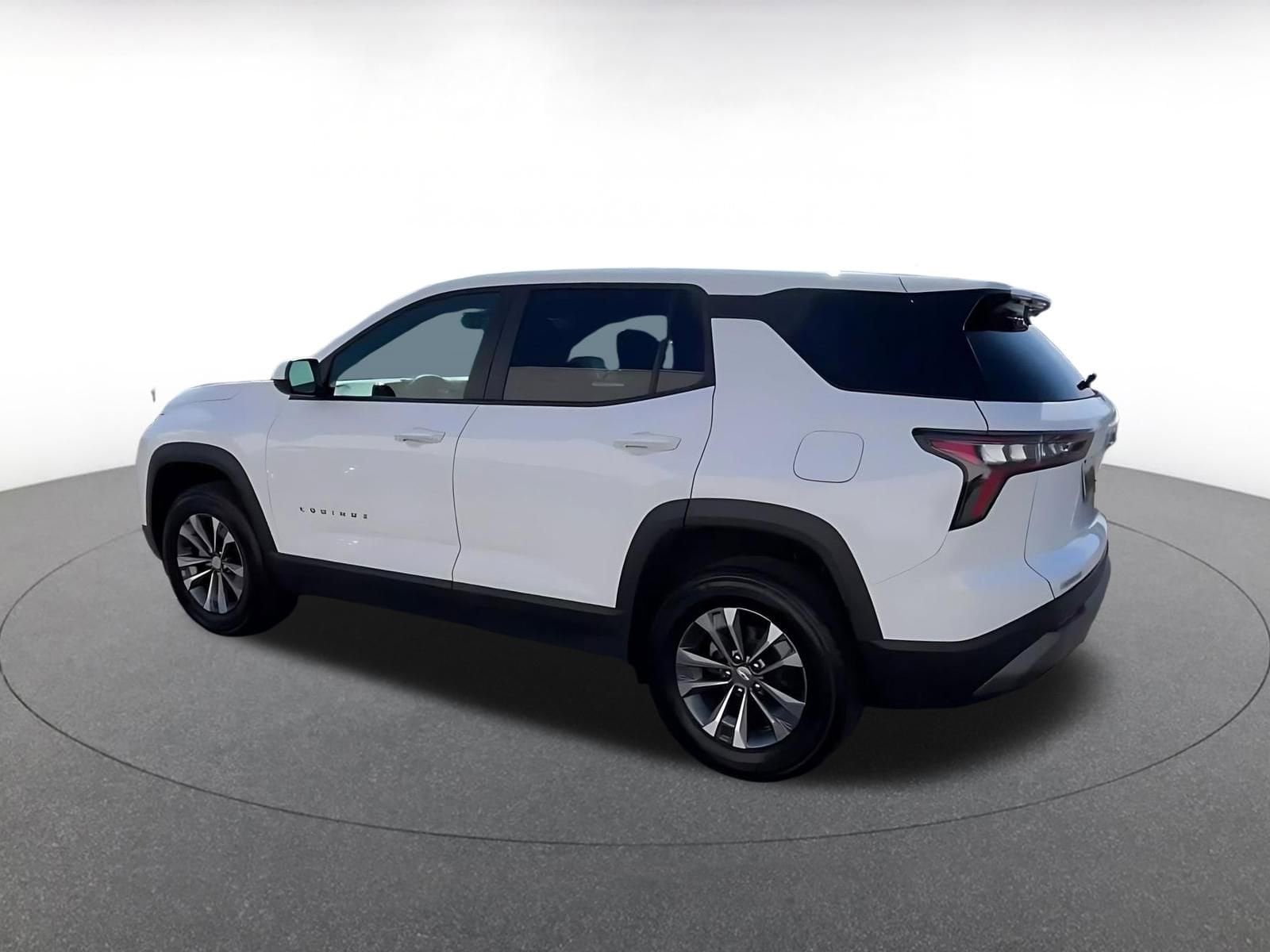 Thumbnail: 2025 Chevrolet Equinox - 10
