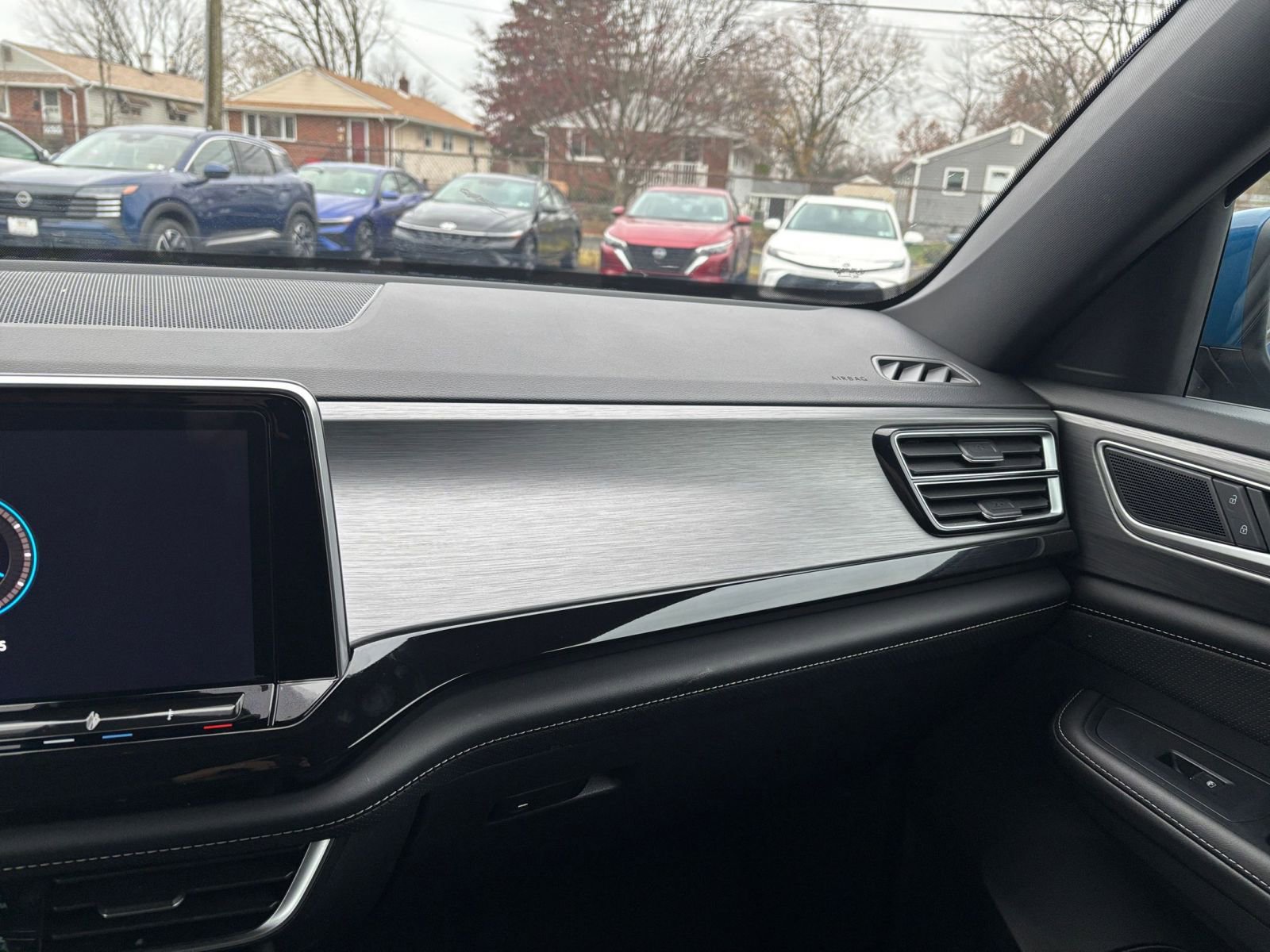 Thumbnail: 2025 Volkswagen Atlas - 35