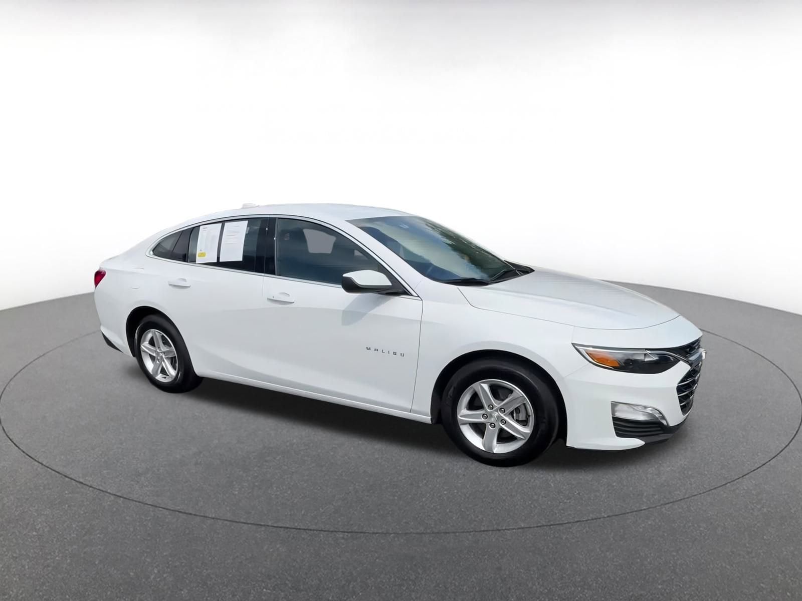 Thumbnail: 2024 Chevrolet Malibu - 2