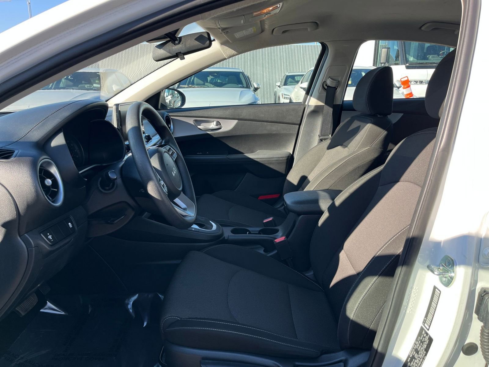 Thumbnail: 2024 Kia Forte - 24