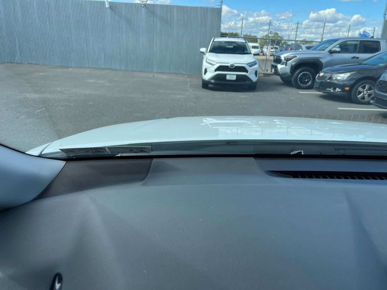 Thumbnail: 2025 Toyota Camry - 33