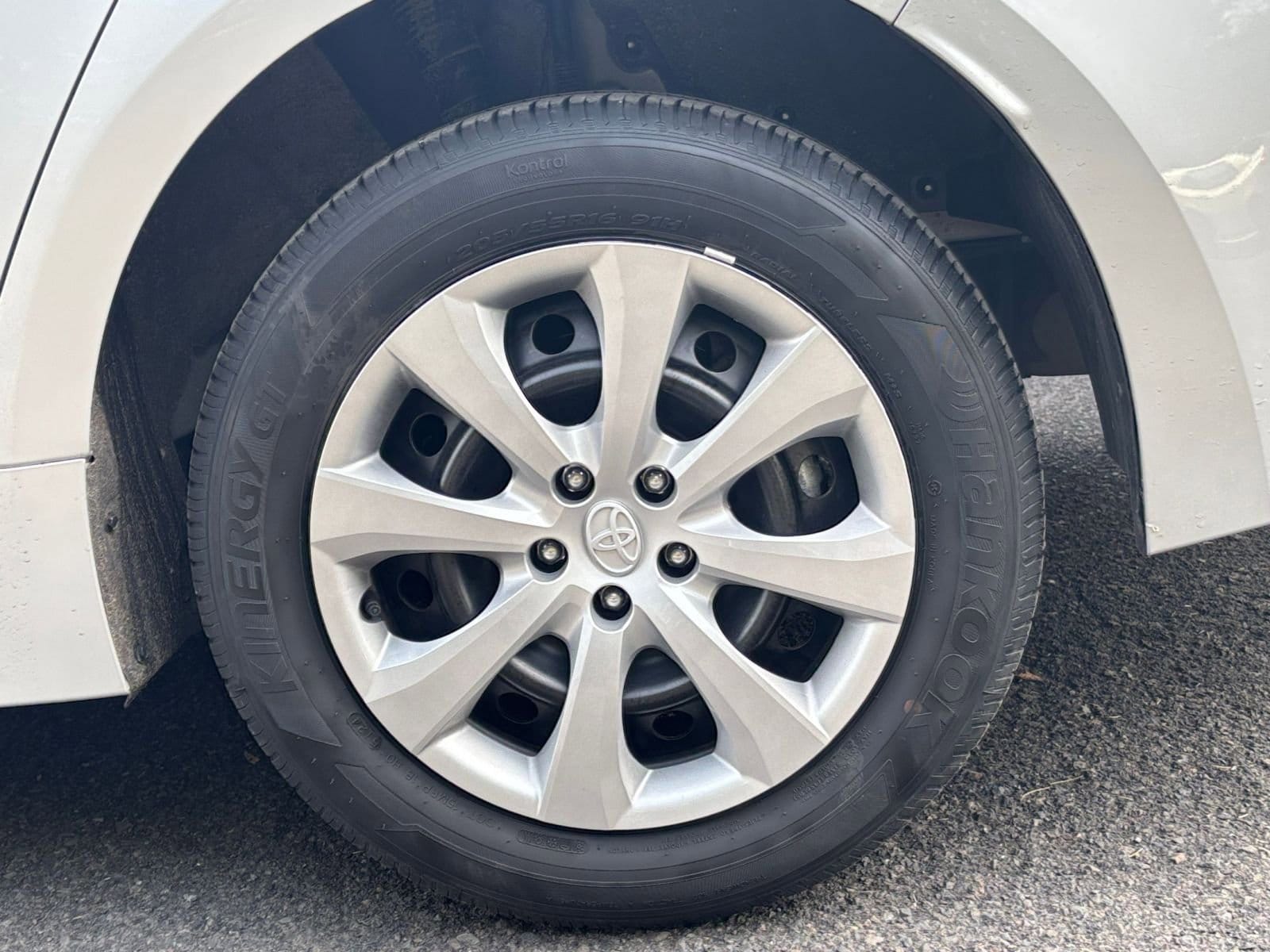 Thumbnail: 2025 Toyota Corolla - 31