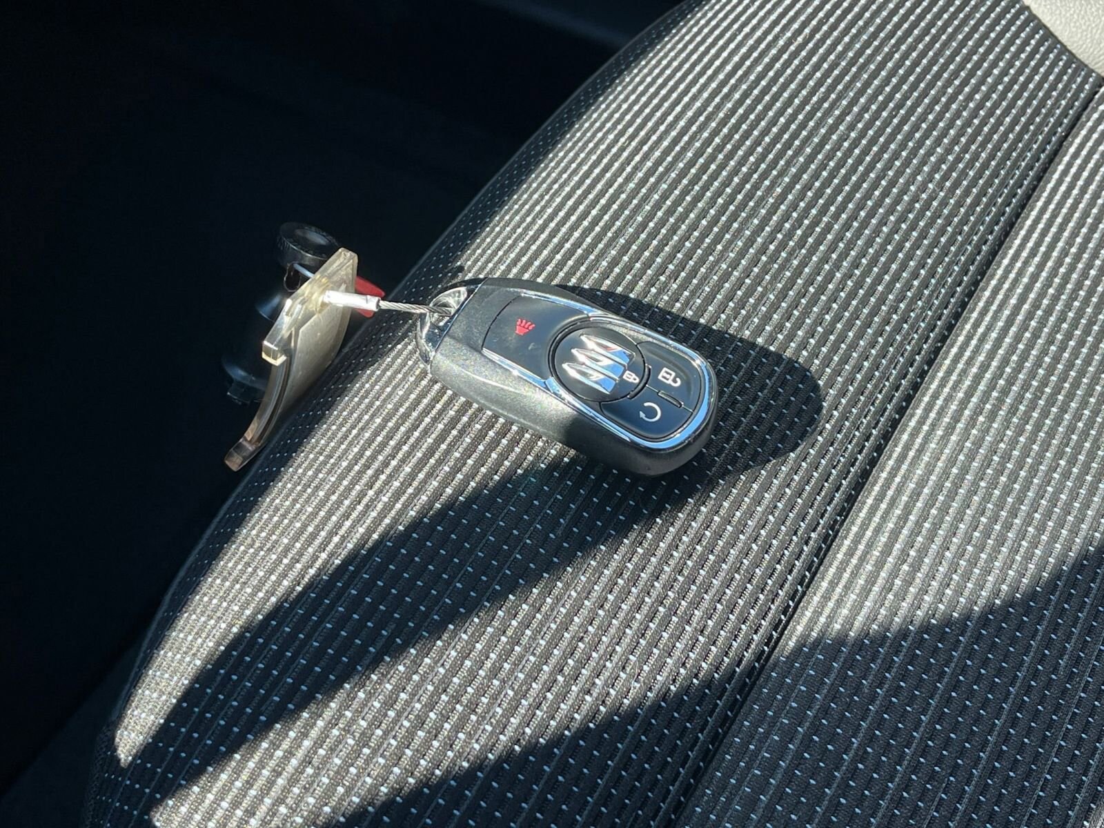 Thumbnail: 2025 Buick Envista - 21