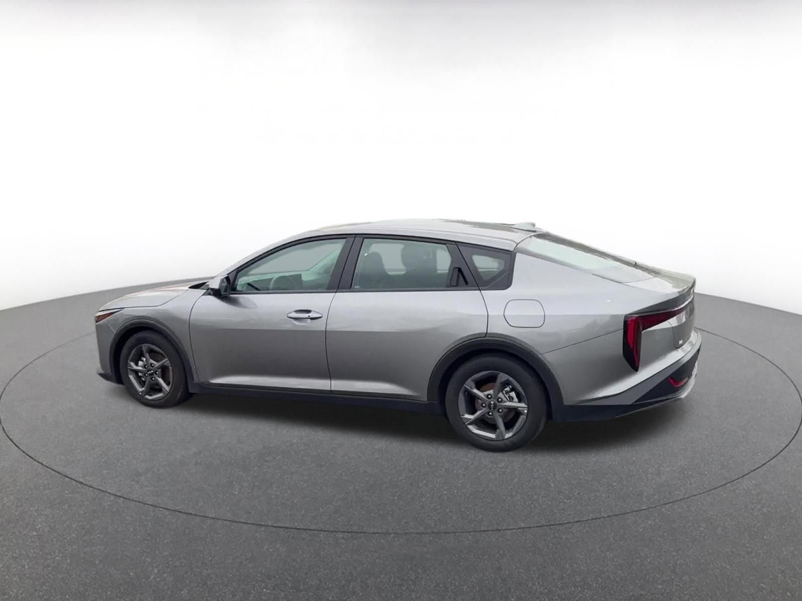 Thumbnail: 2025 Kia K4 - 10