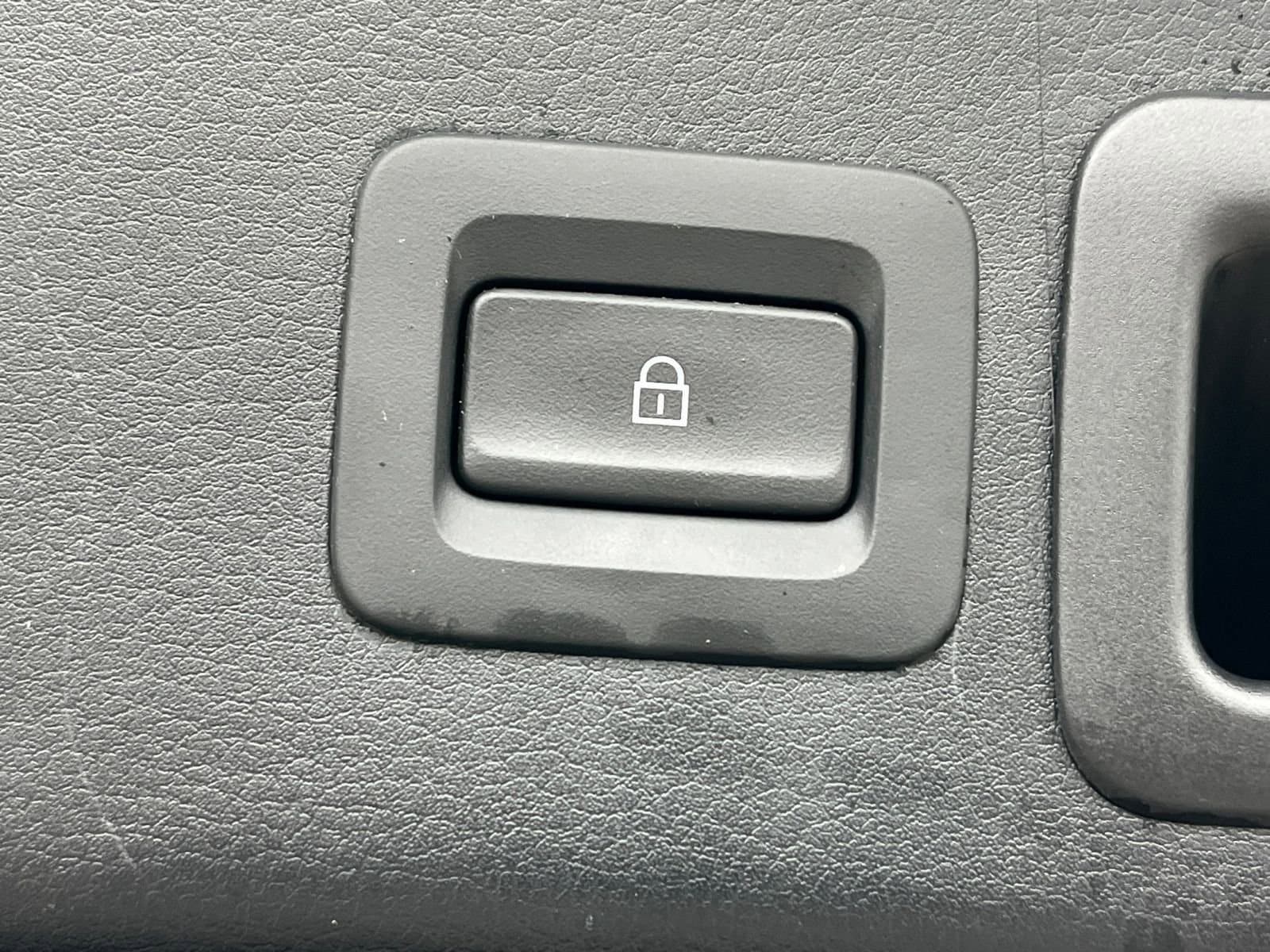 Thumbnail: 2025 Mazda CX-30 - 23