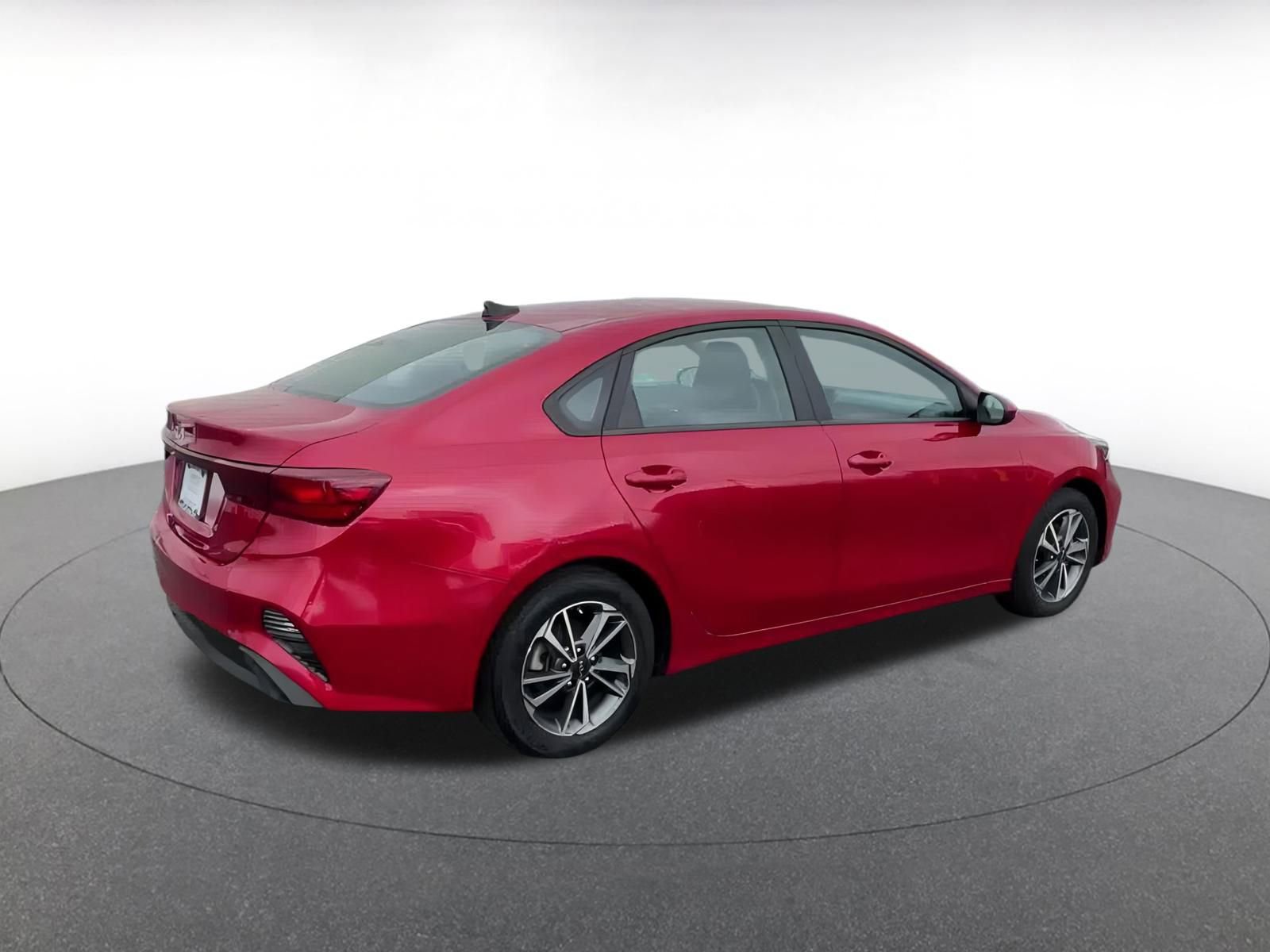 Thumbnail: 2023 Kia Forte - 15